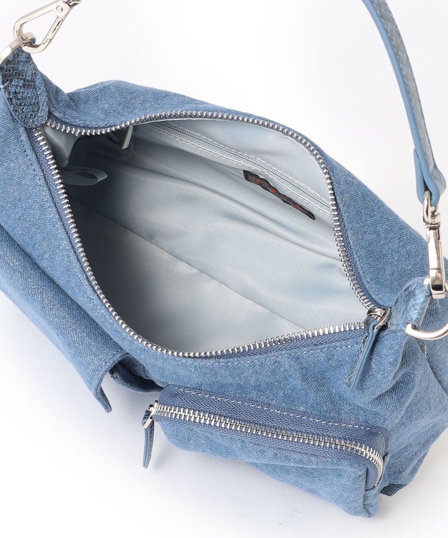 2213-U511952624__O,24,