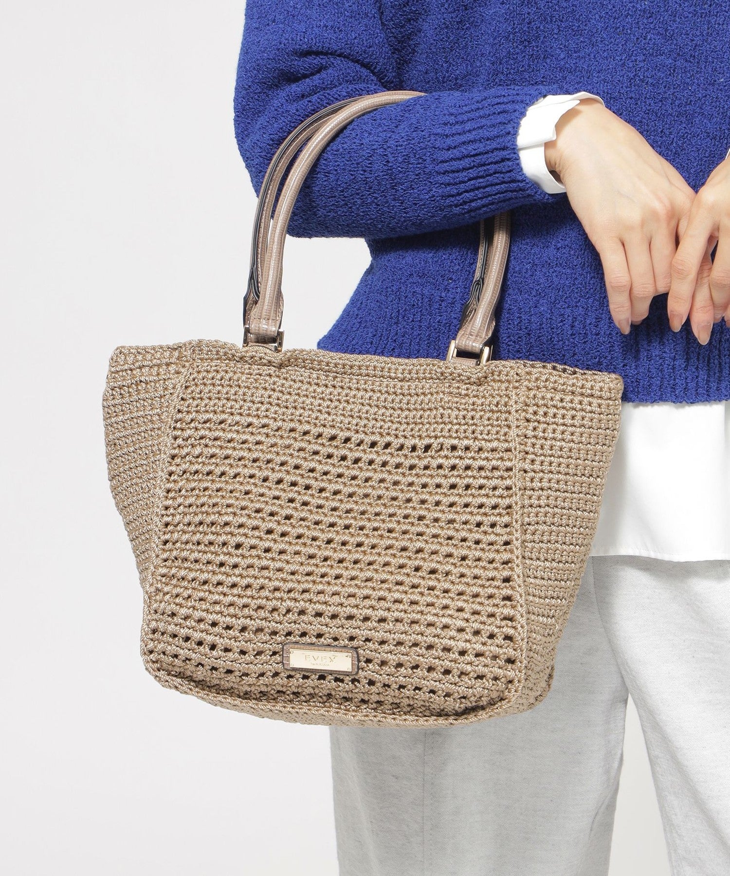 2213-U512052740__I,40,