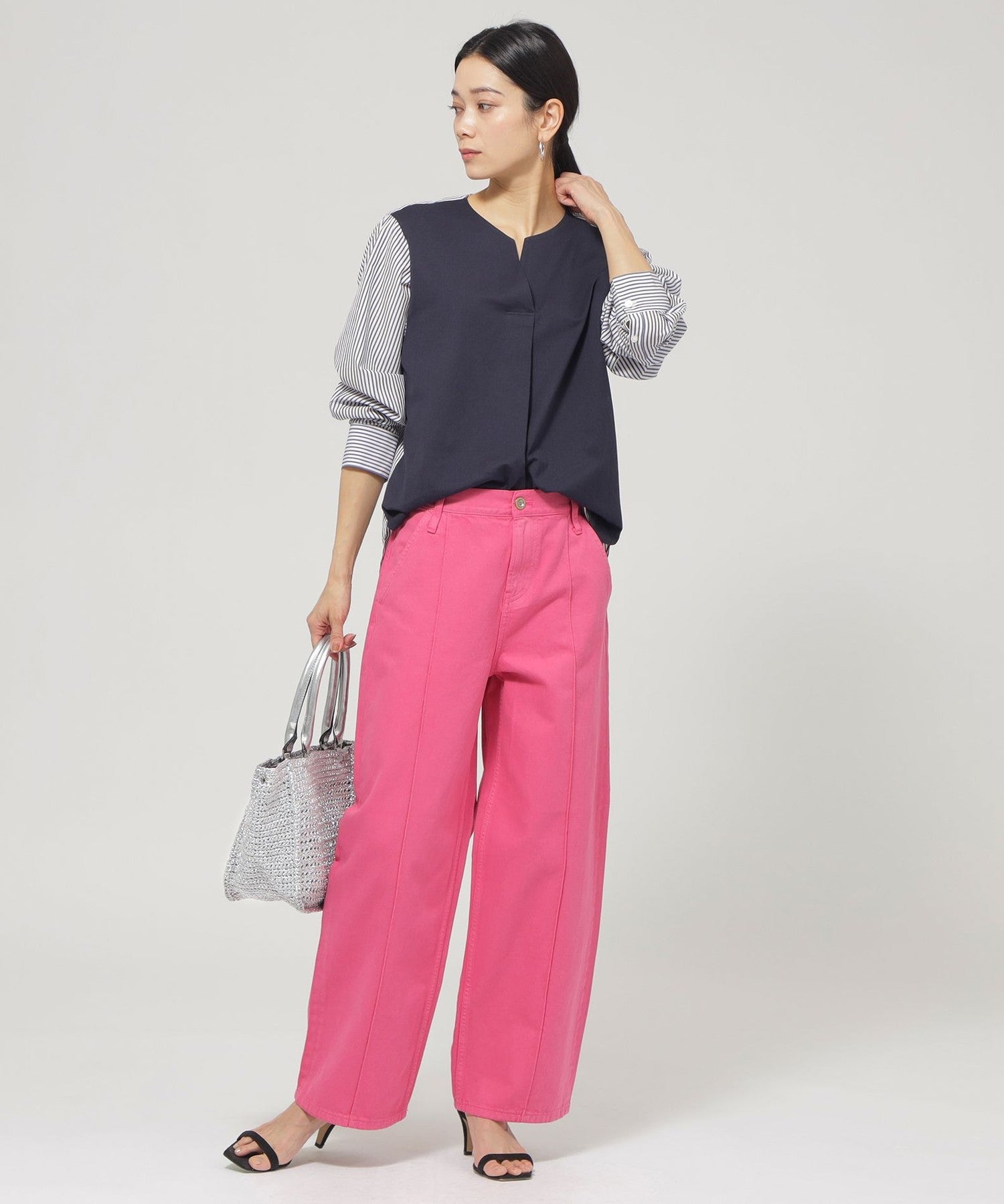 2213-U512052740__M,40,