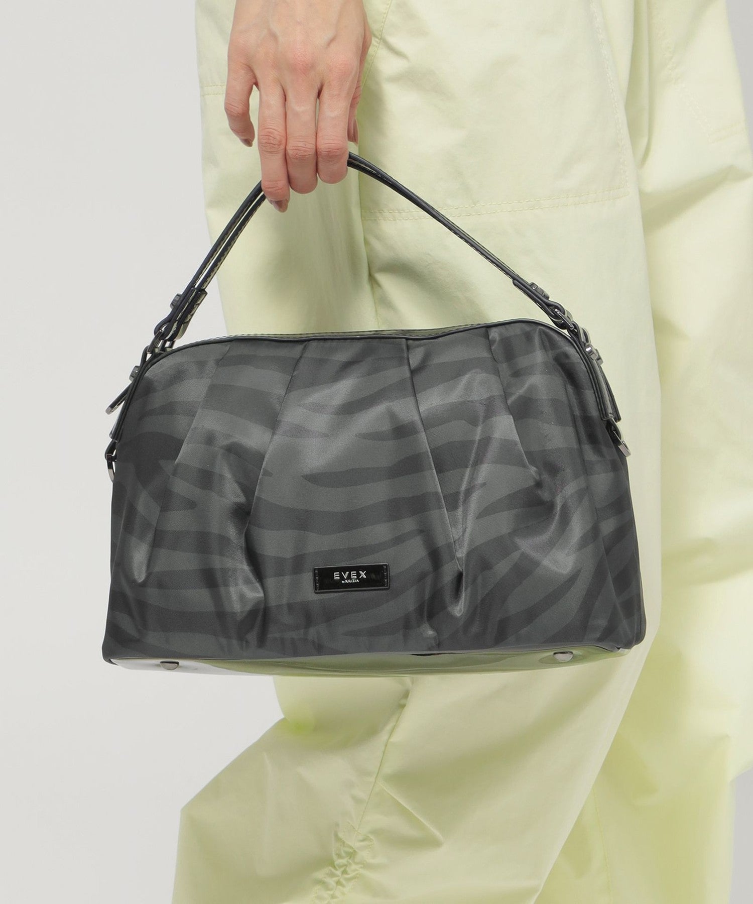 2213-U512252809__H,09,