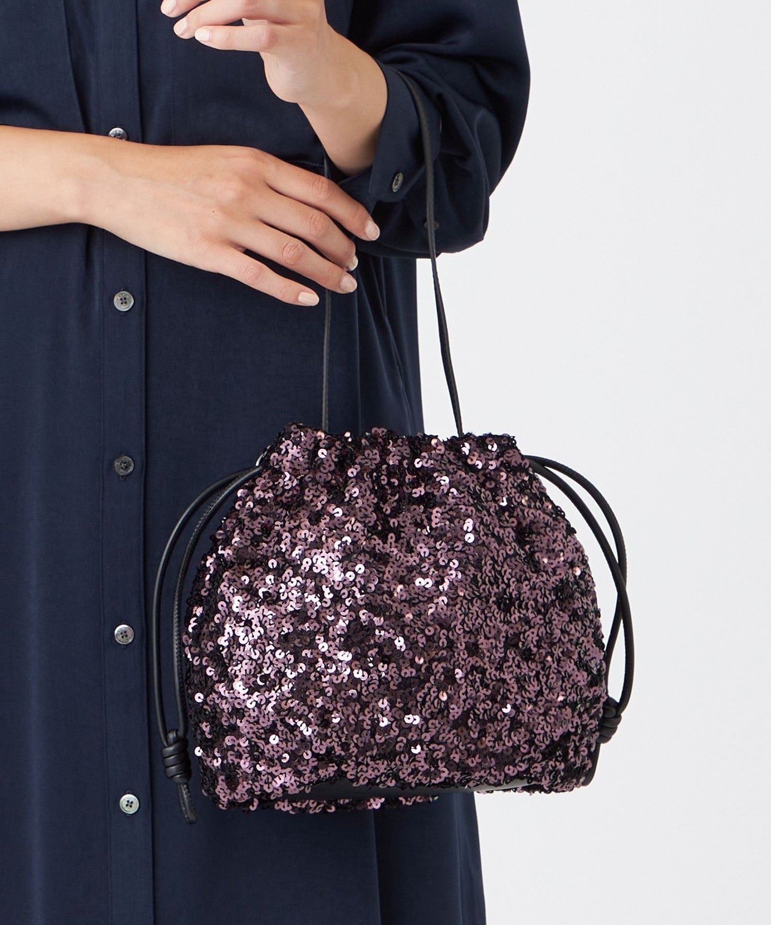 2213-U512362994__H,94,