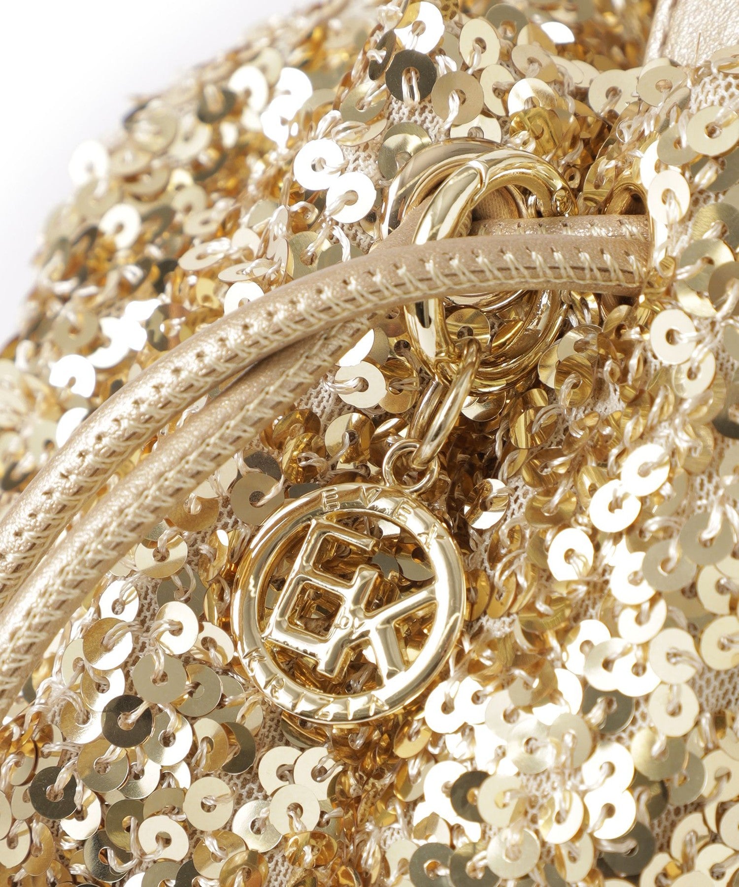 2213-U512362994__Q,94,