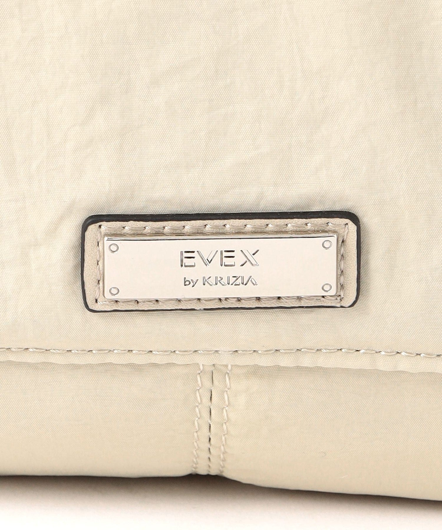 2213-U512452940__N,40,