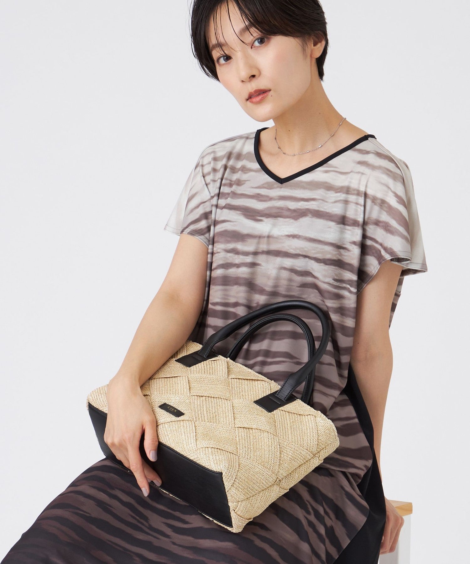 2213-U512653140__,40,