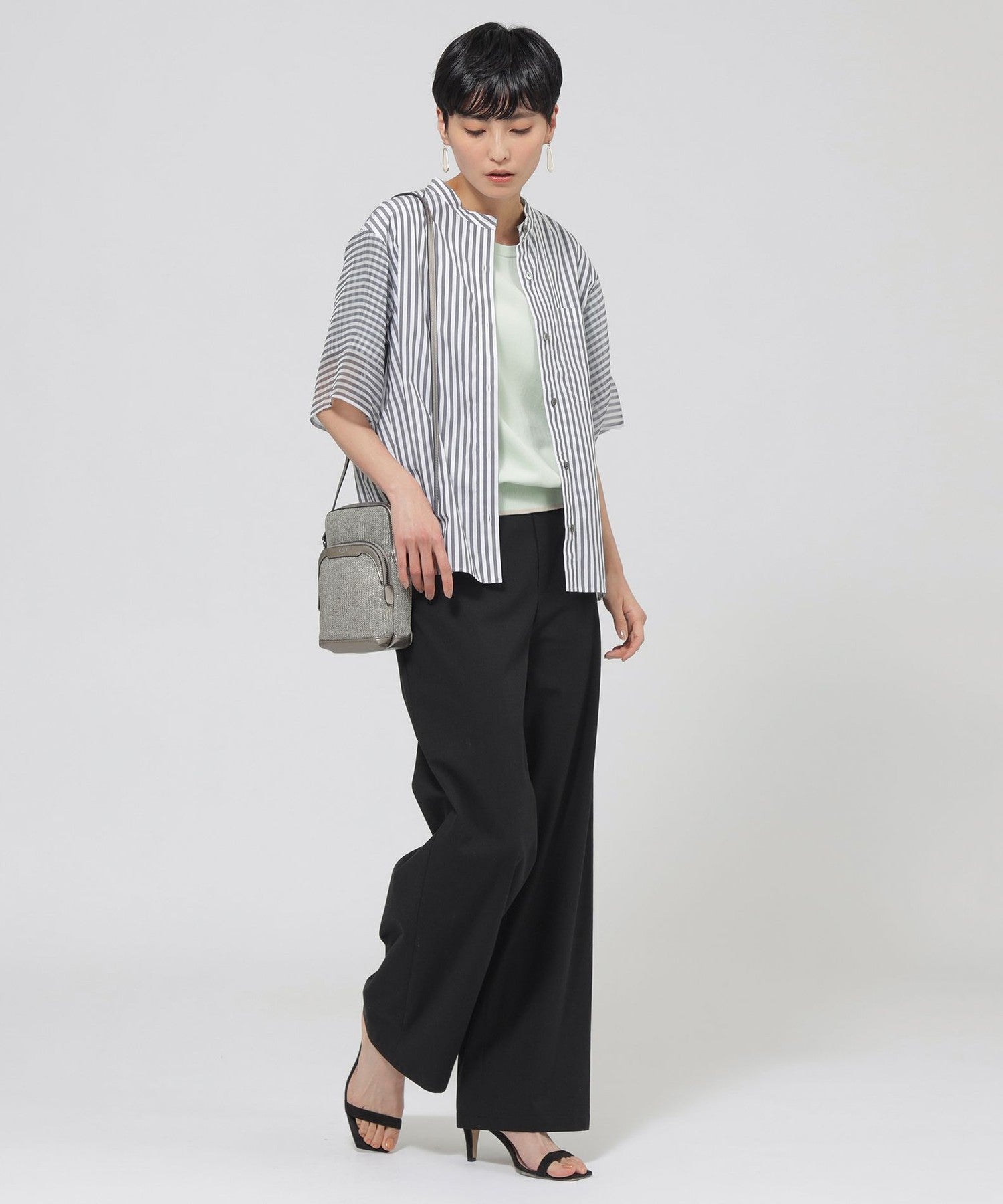 2213-U512753140__J,40,