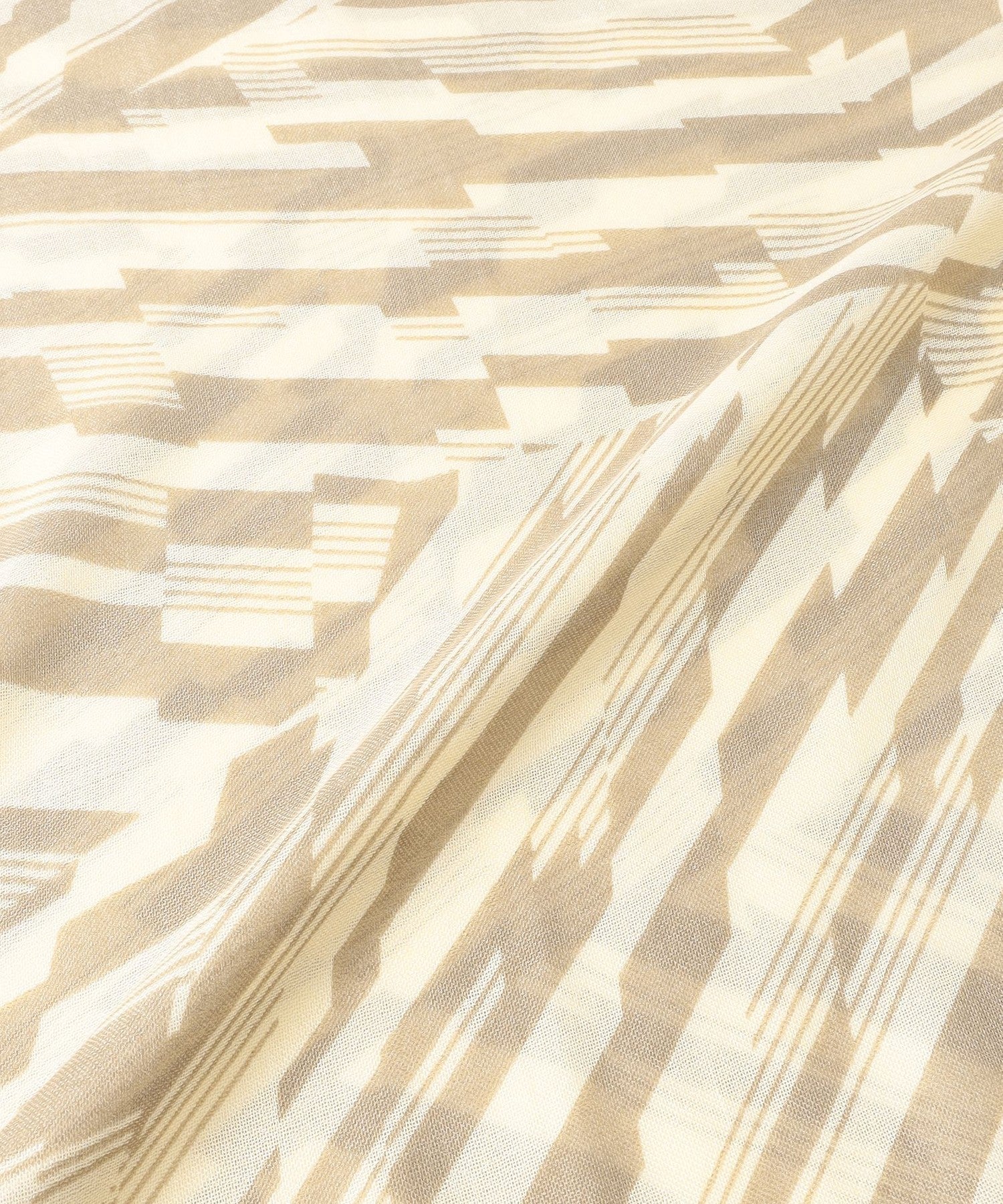 2213-U575157142__L,42,