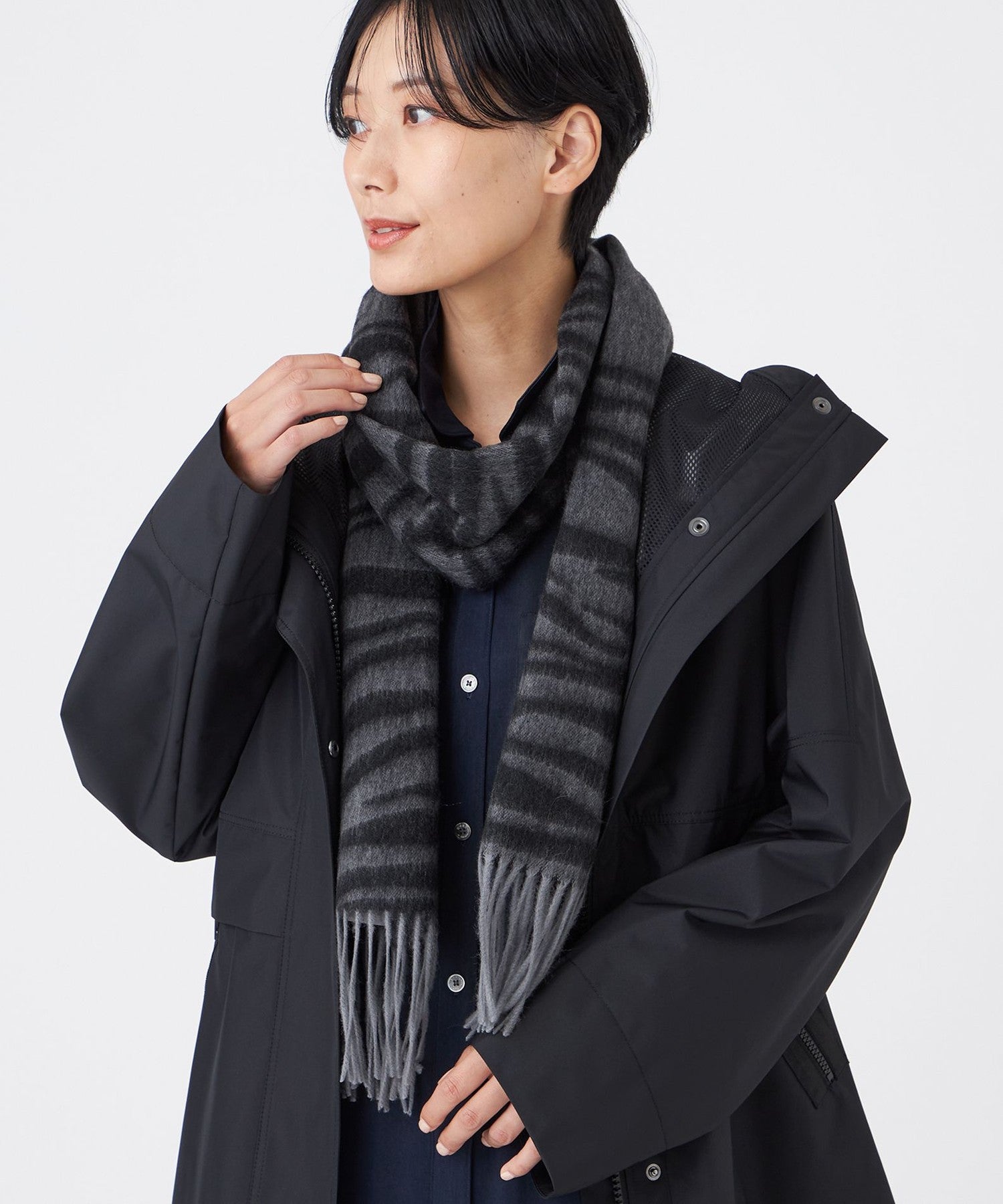 2213-U575267208__,08,