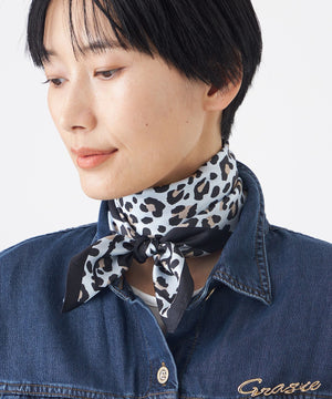 FASHION カットソー プルオーバー 花柄 ウール シルク ペンタゴンネック 長方形の花柄スカーフ 24WAWA04 | Desigual (Women