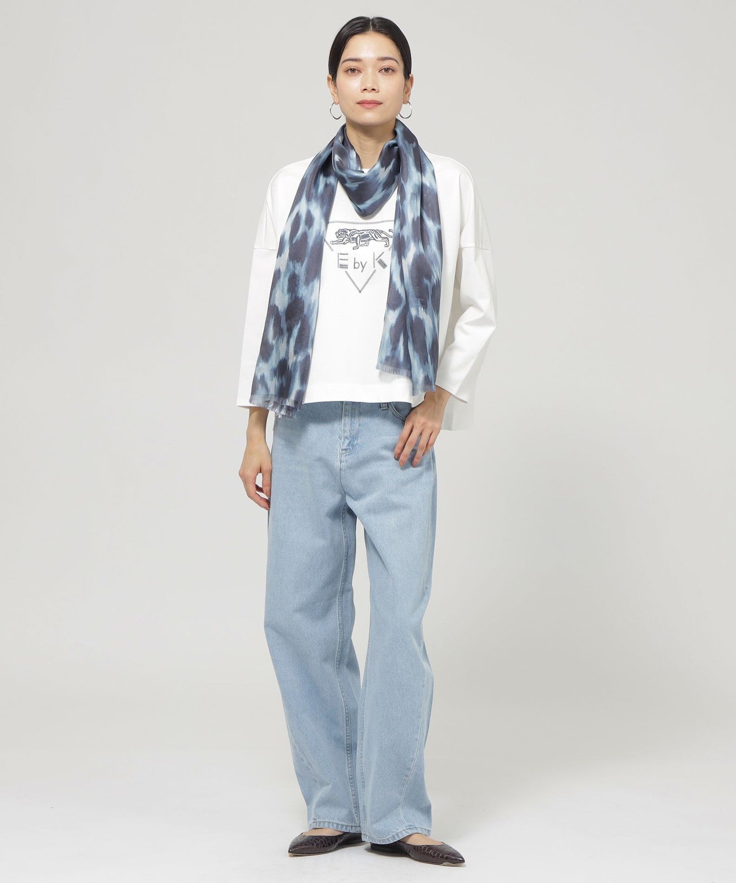 2213-U575357328__H,28,