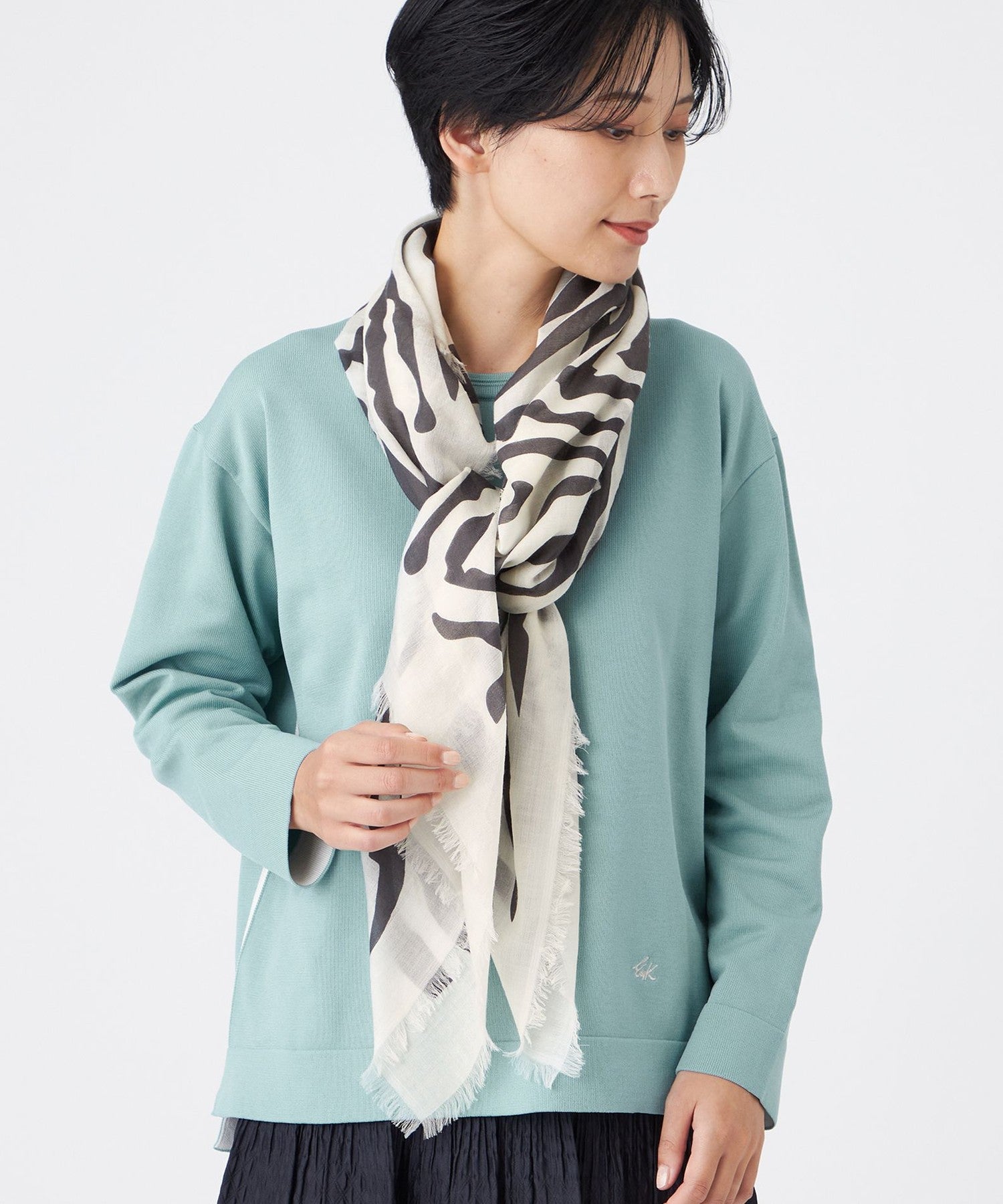 2213-U575367309__,09,