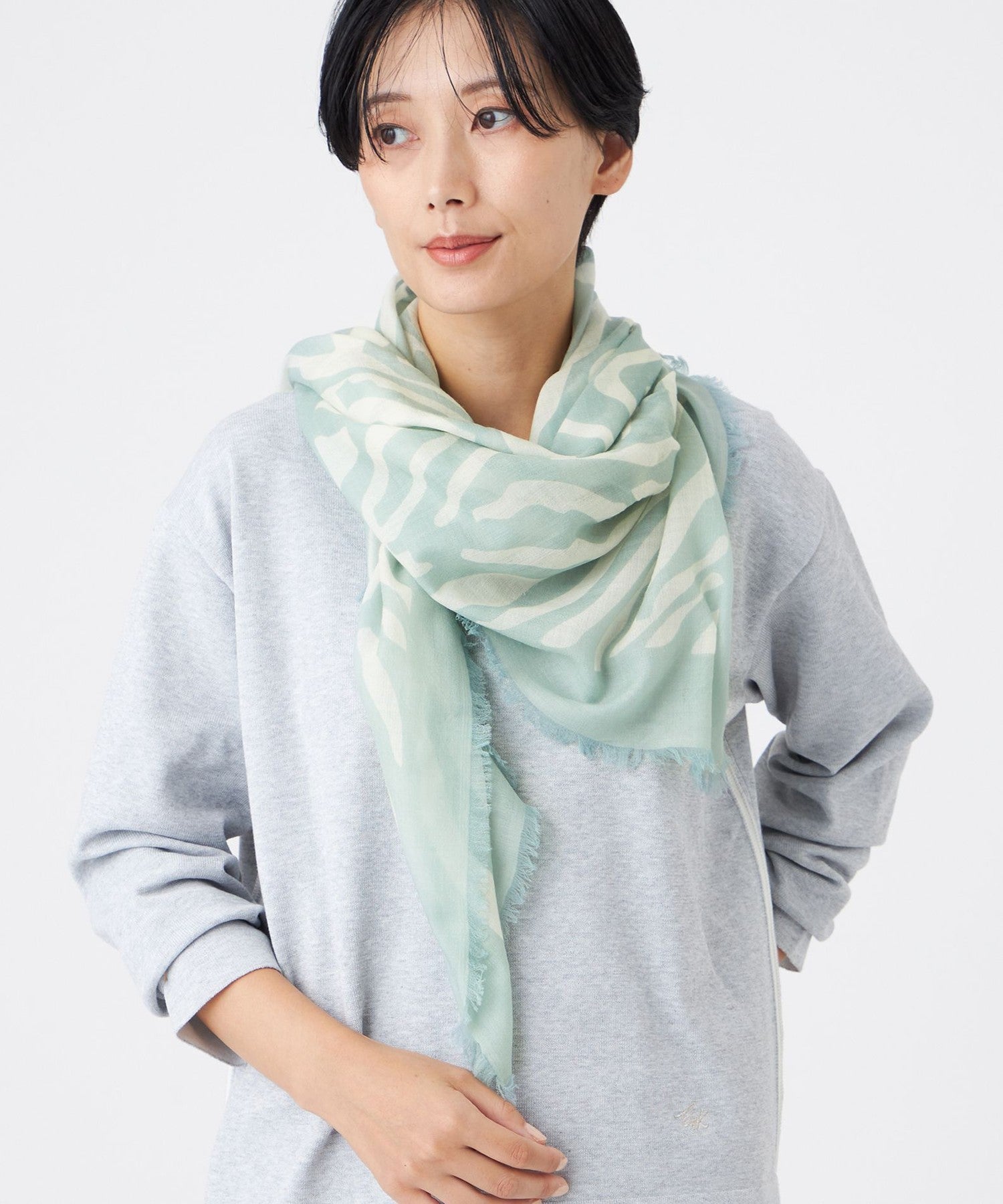 2213-U575367370__,70,