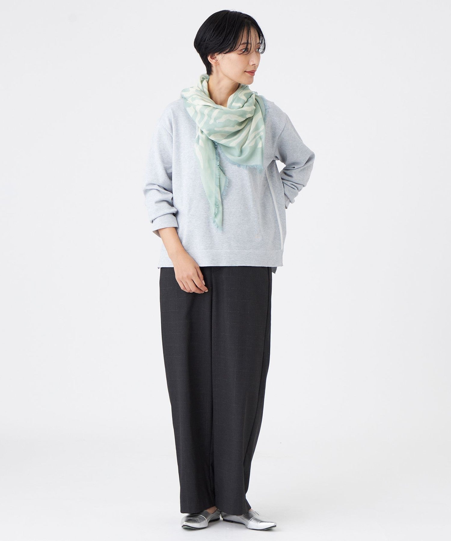 2213-U575367370__J,70,