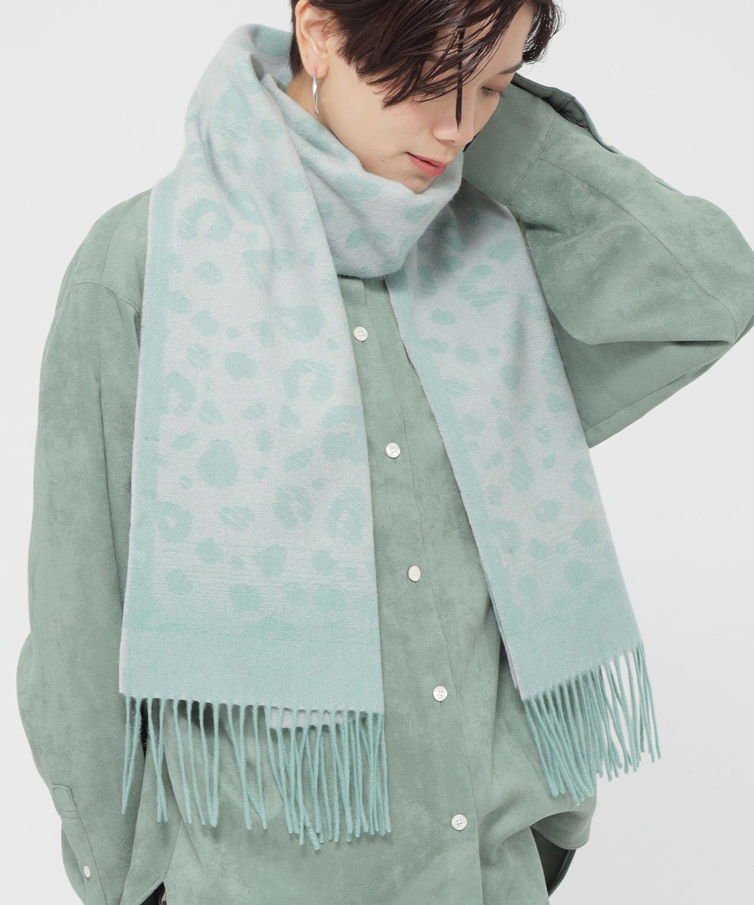 2213-U575427470__,70,