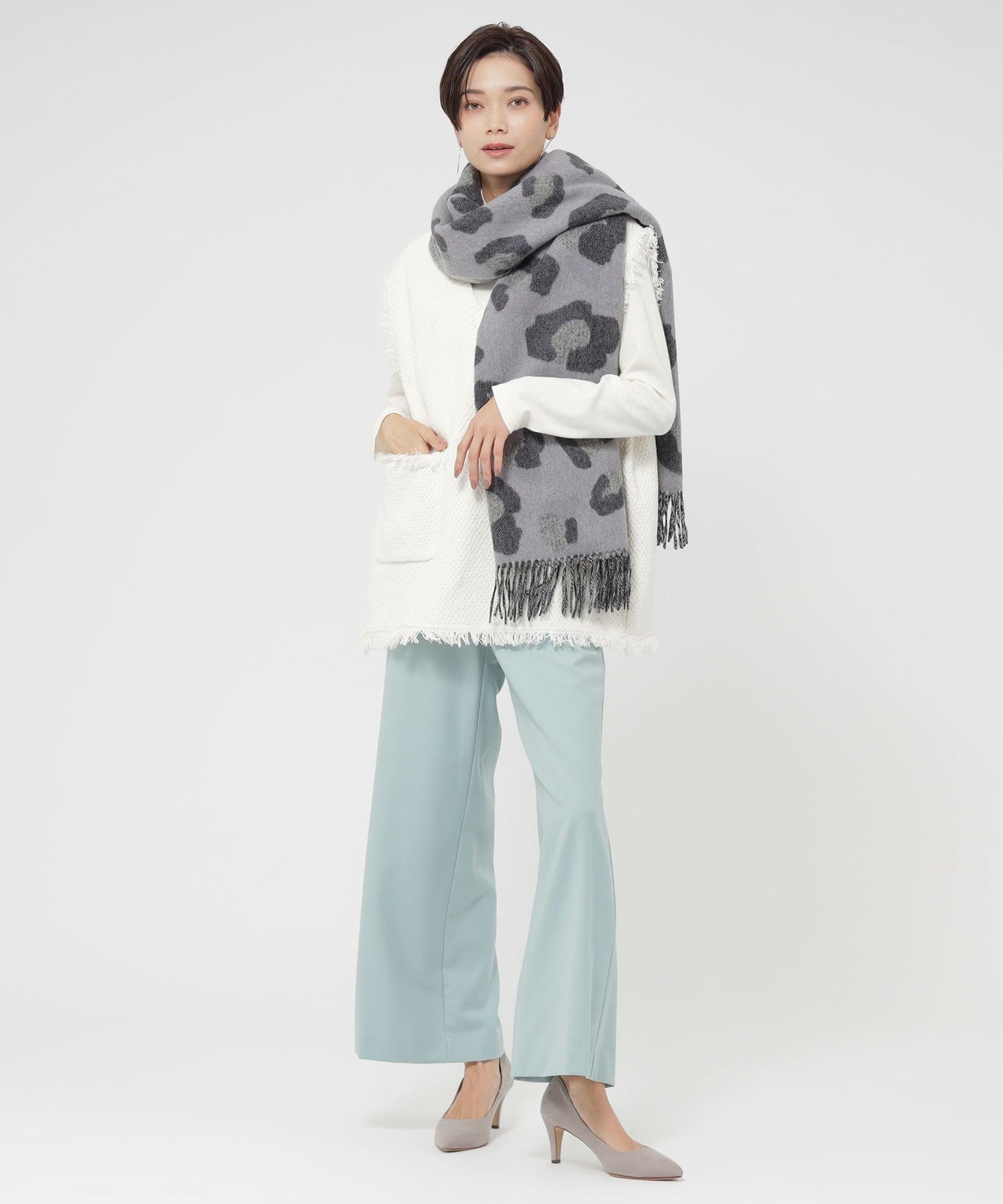 2213-U575527554__A,54,