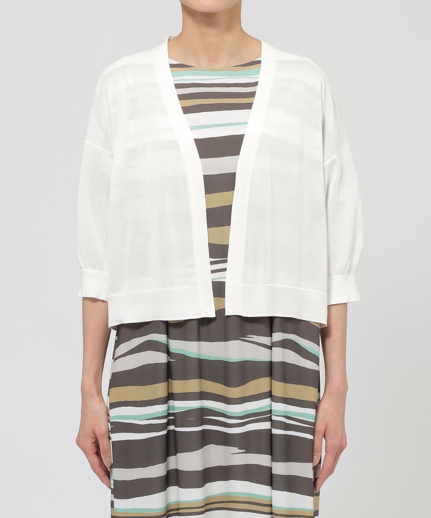 2213-U5N1055402__J,02,