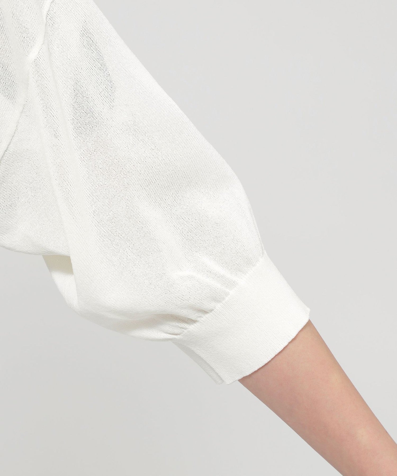 2213-U5N1055402__M,02,