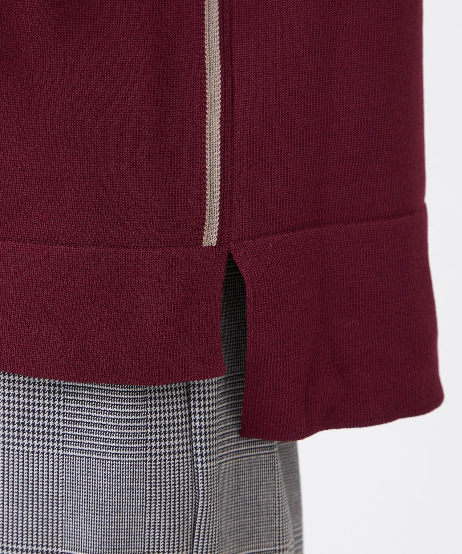 2213-U5N1265218__O,18,