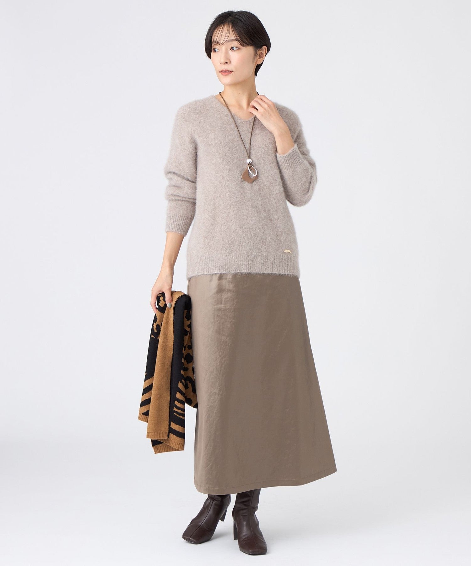 2213-U5N1968340__L,40,