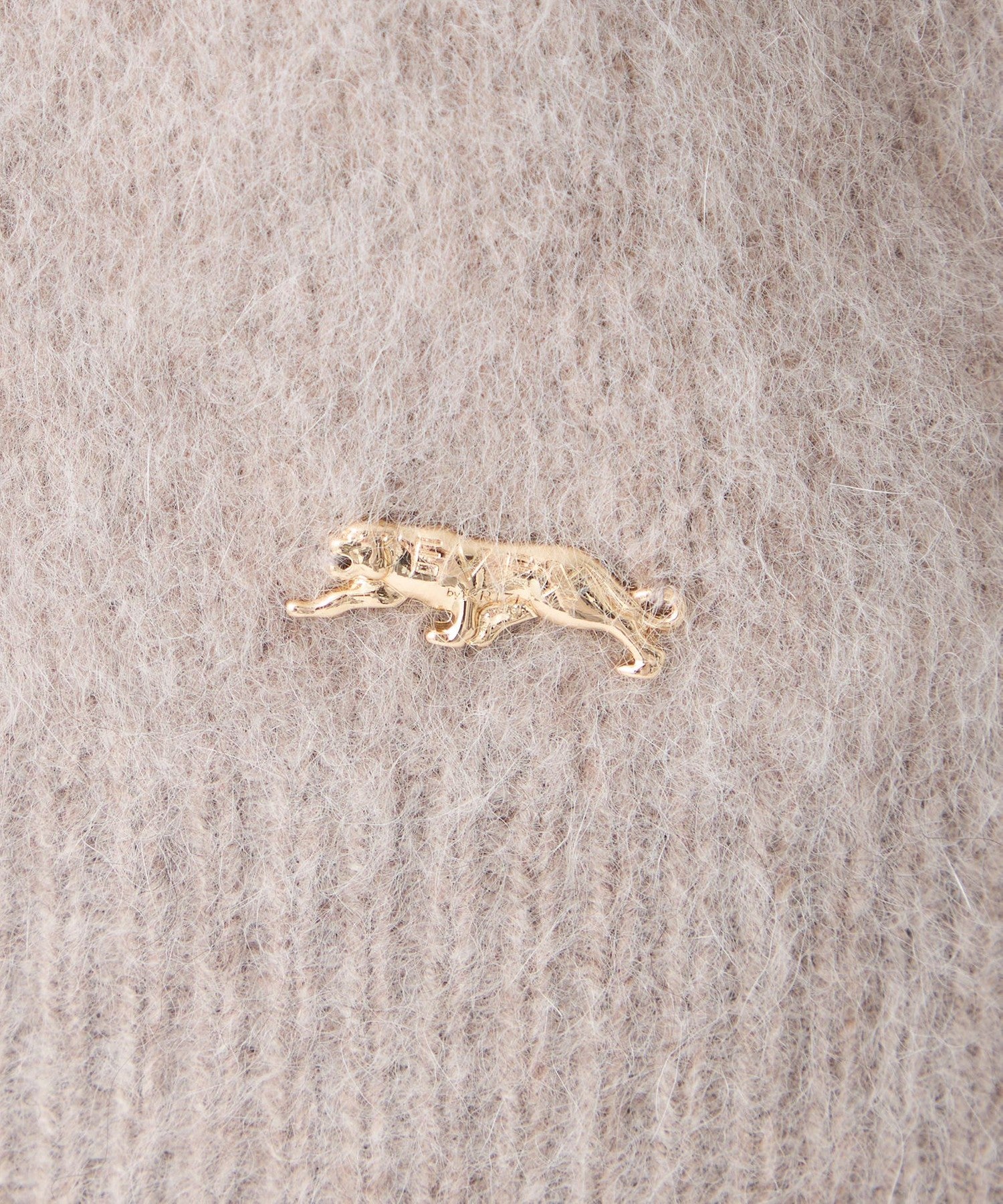 2213-U5N1968340__Q,40,