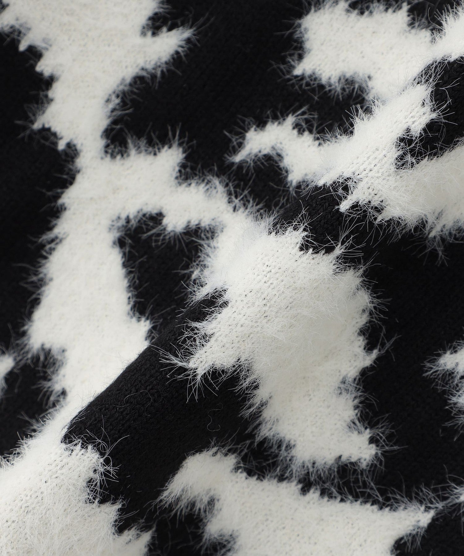 2213-U5N2068409__M,09,