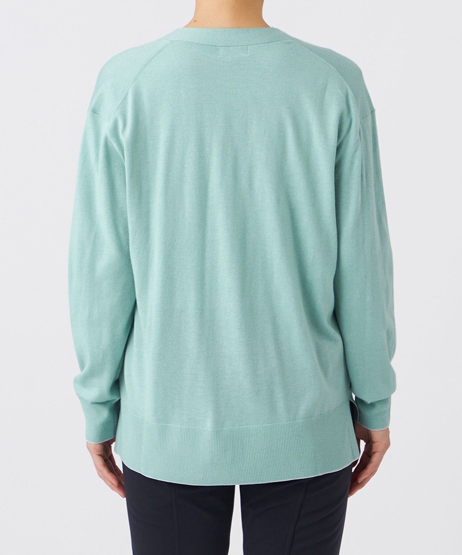 2213-U5N2369424__N,24,