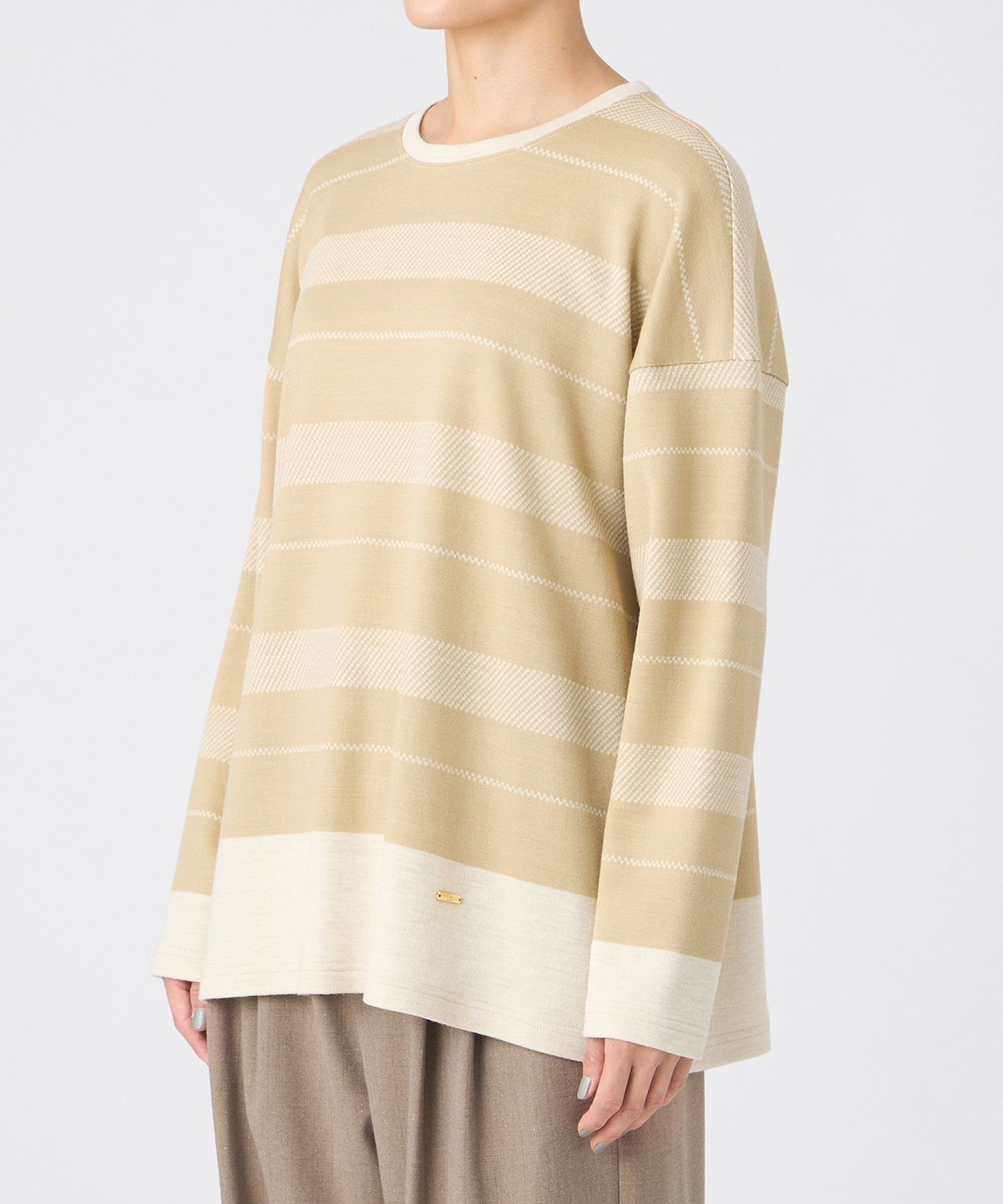 2213-U5P1367540__M,40,