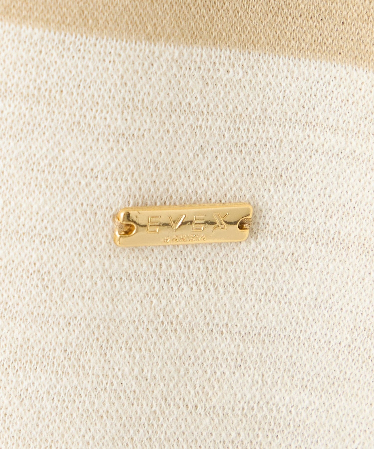 2213-U5P1367540__P,40,