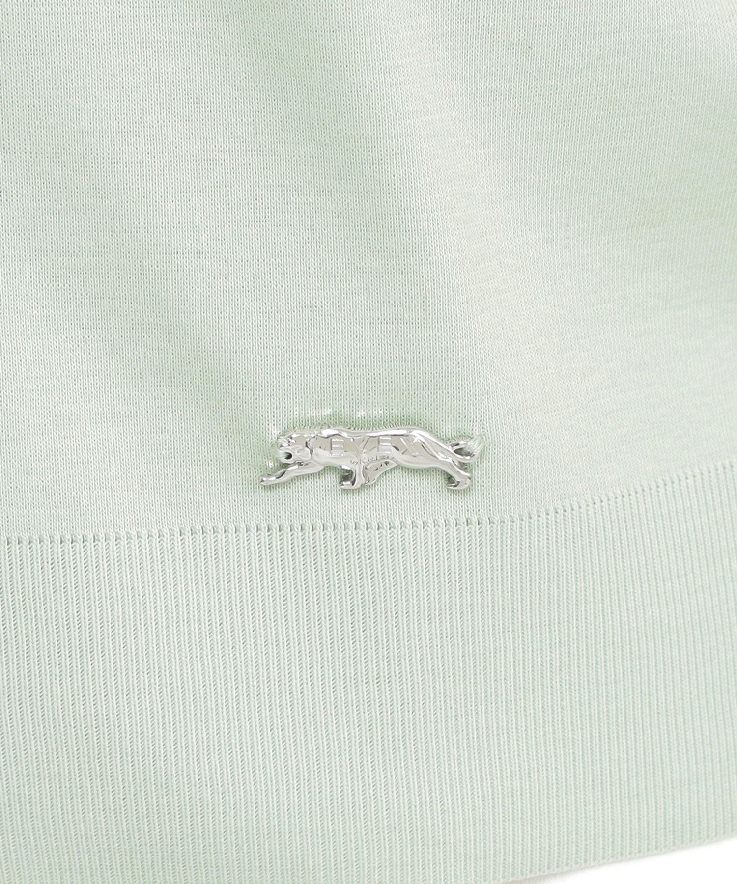 2213-U5P2456970__O,70,