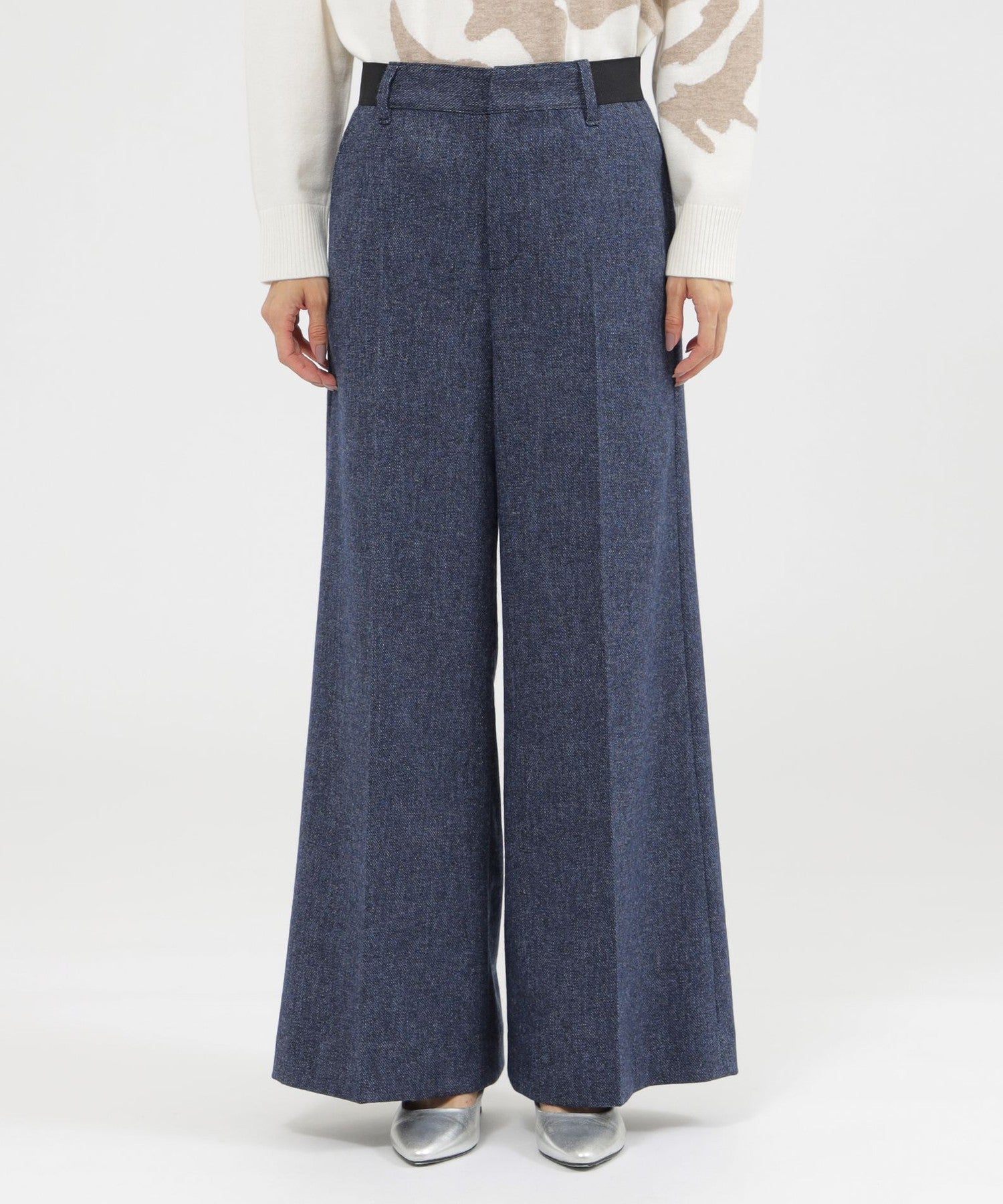 2213-U5R0645129__J,29,