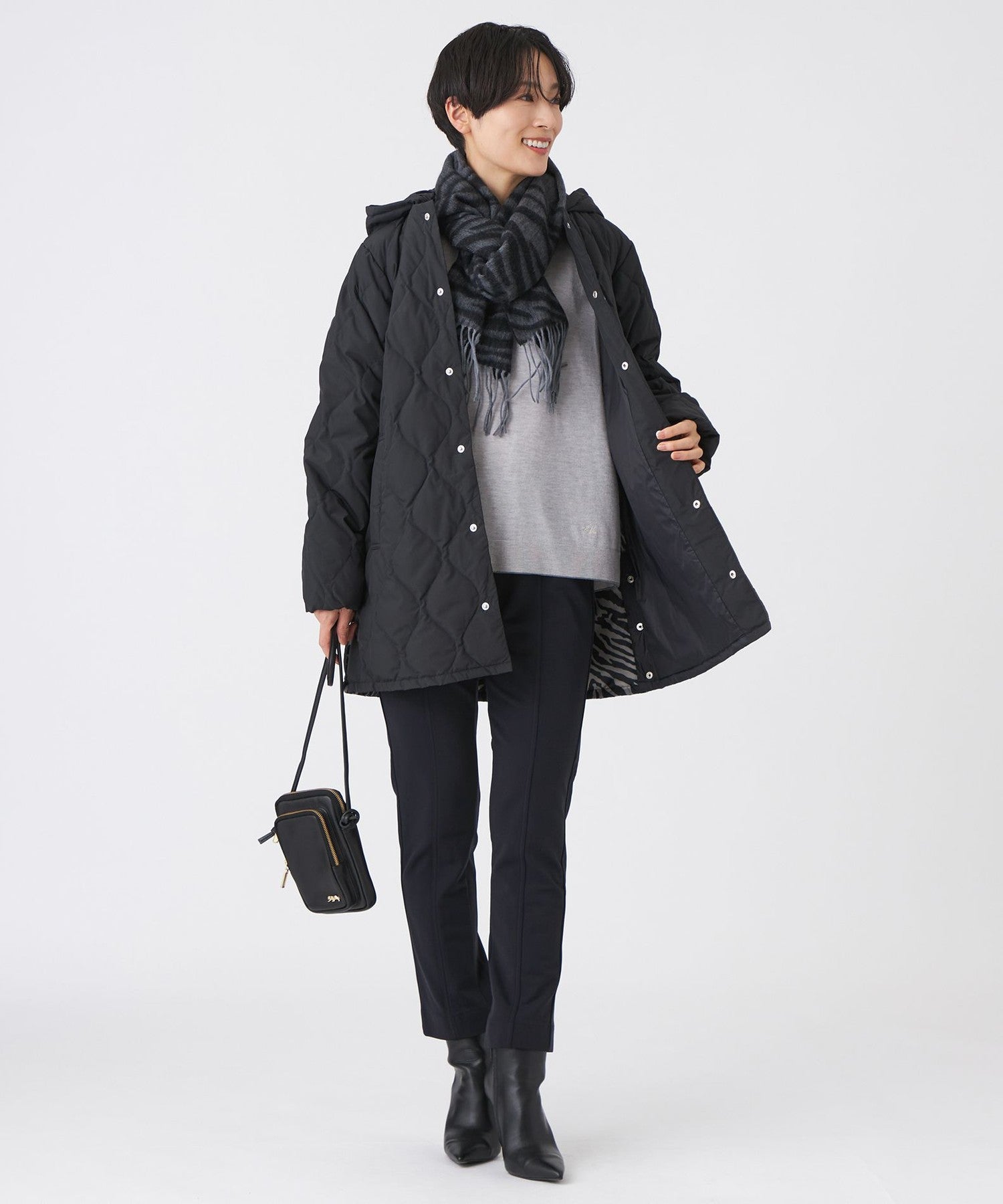 2213-U5R3268540__I,40,