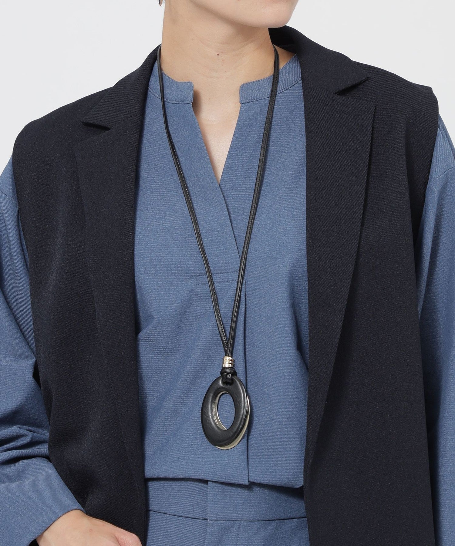 2213-U5V7126109__,09,