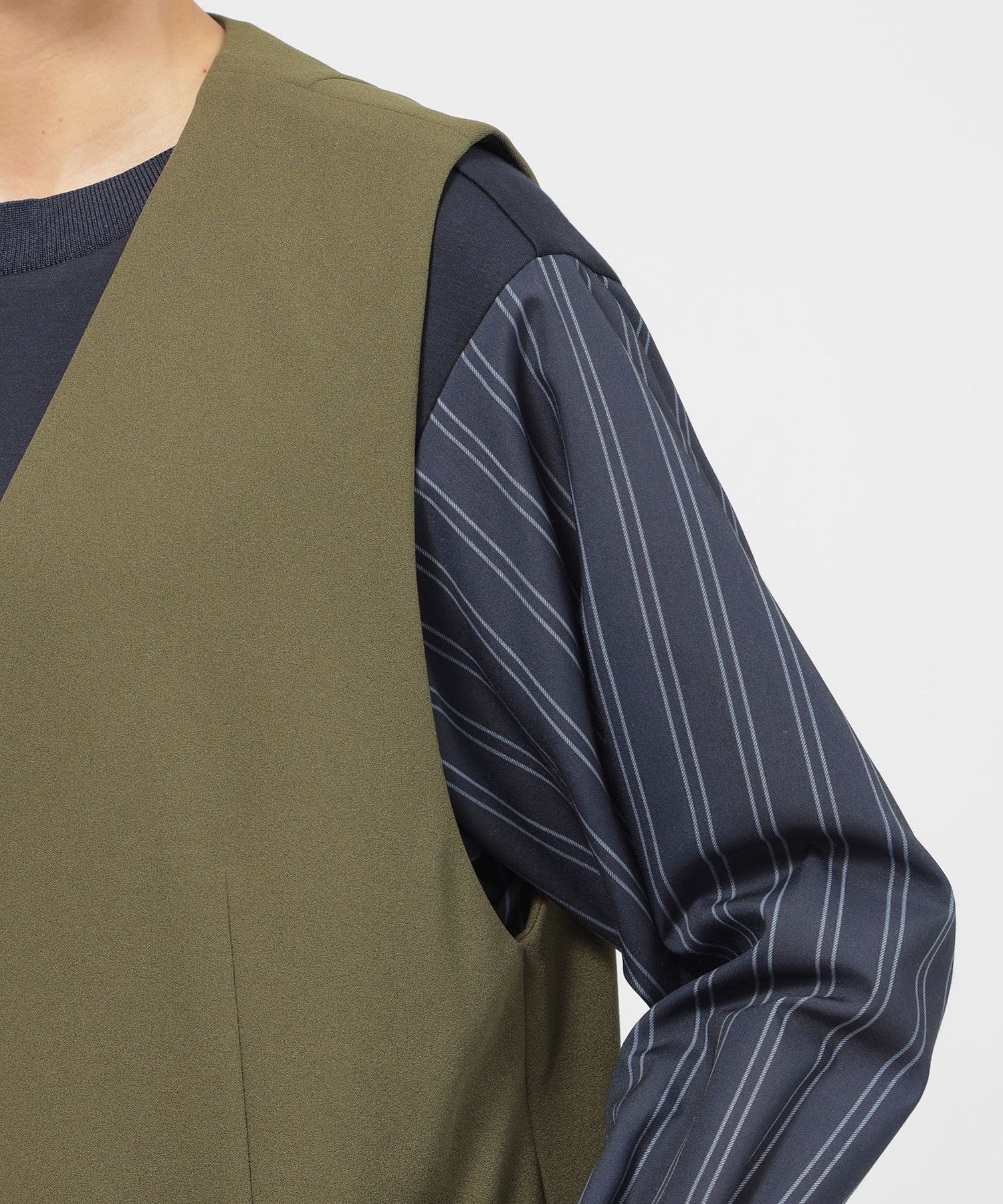 2214-U7G0343675__M,75,