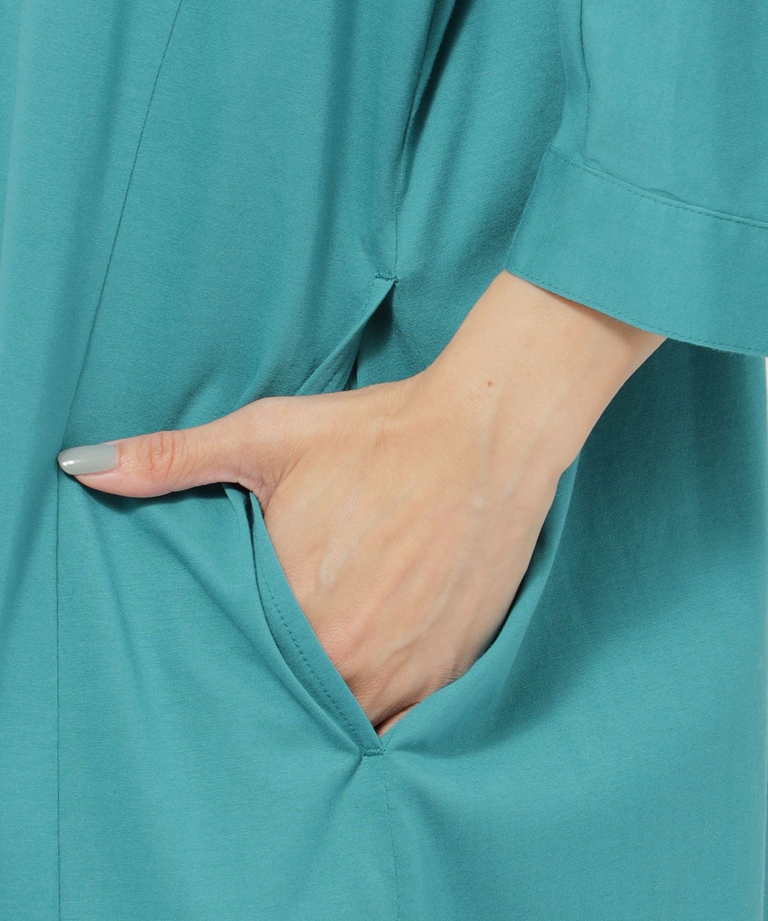 2214-U7J0830224__N,24,