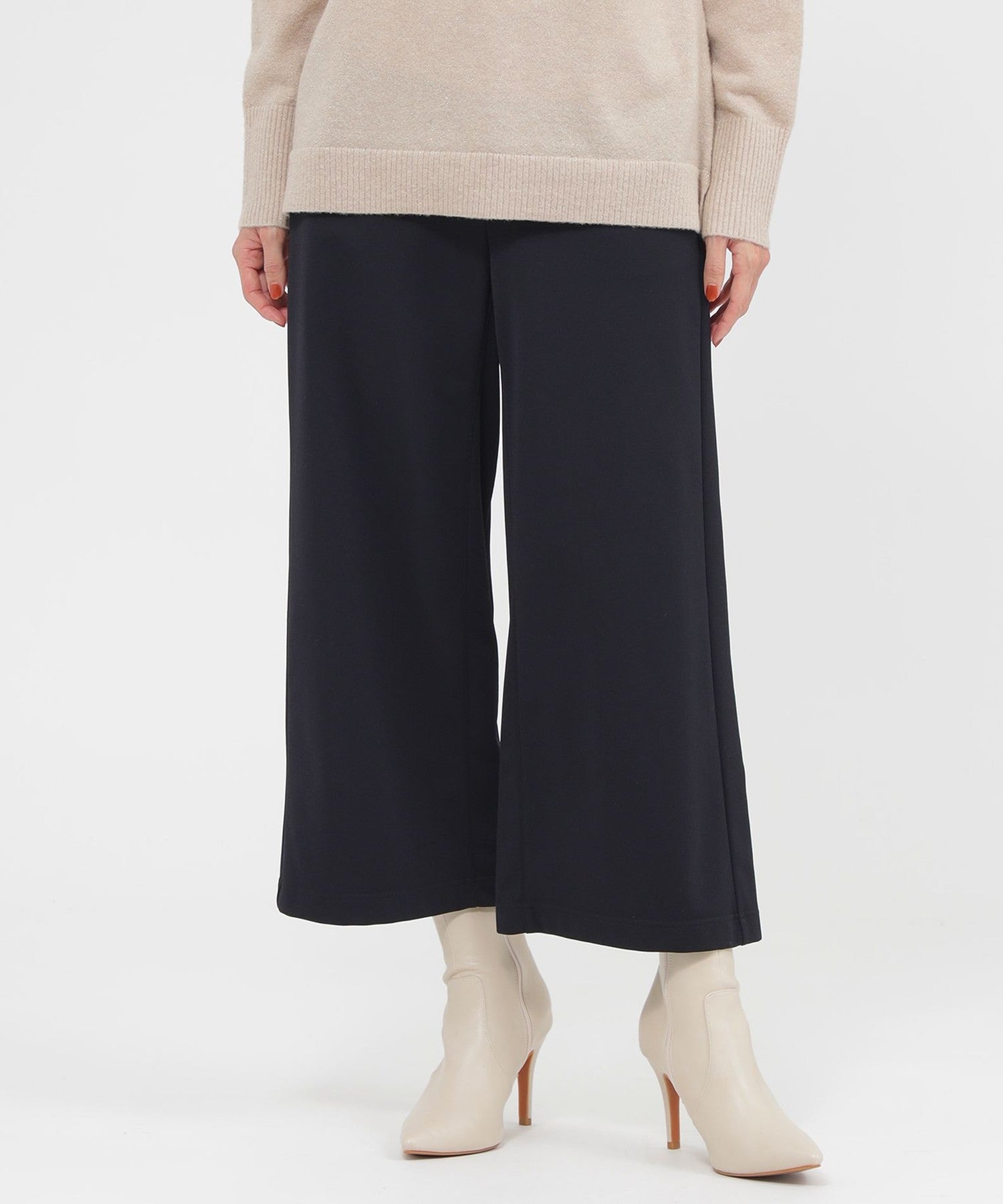 2214-U7R3827209__,09,