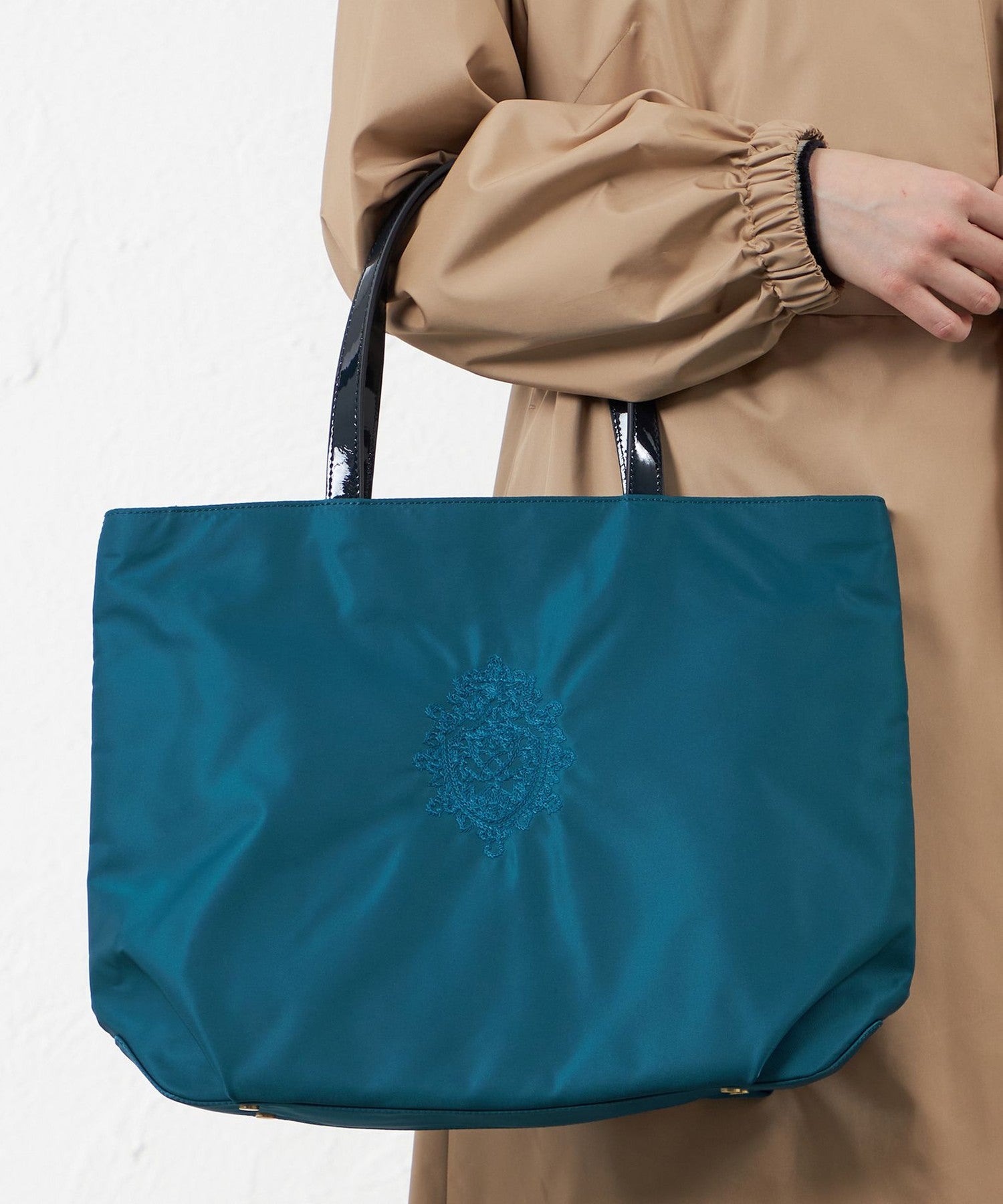 2231-V512150124__I,24,