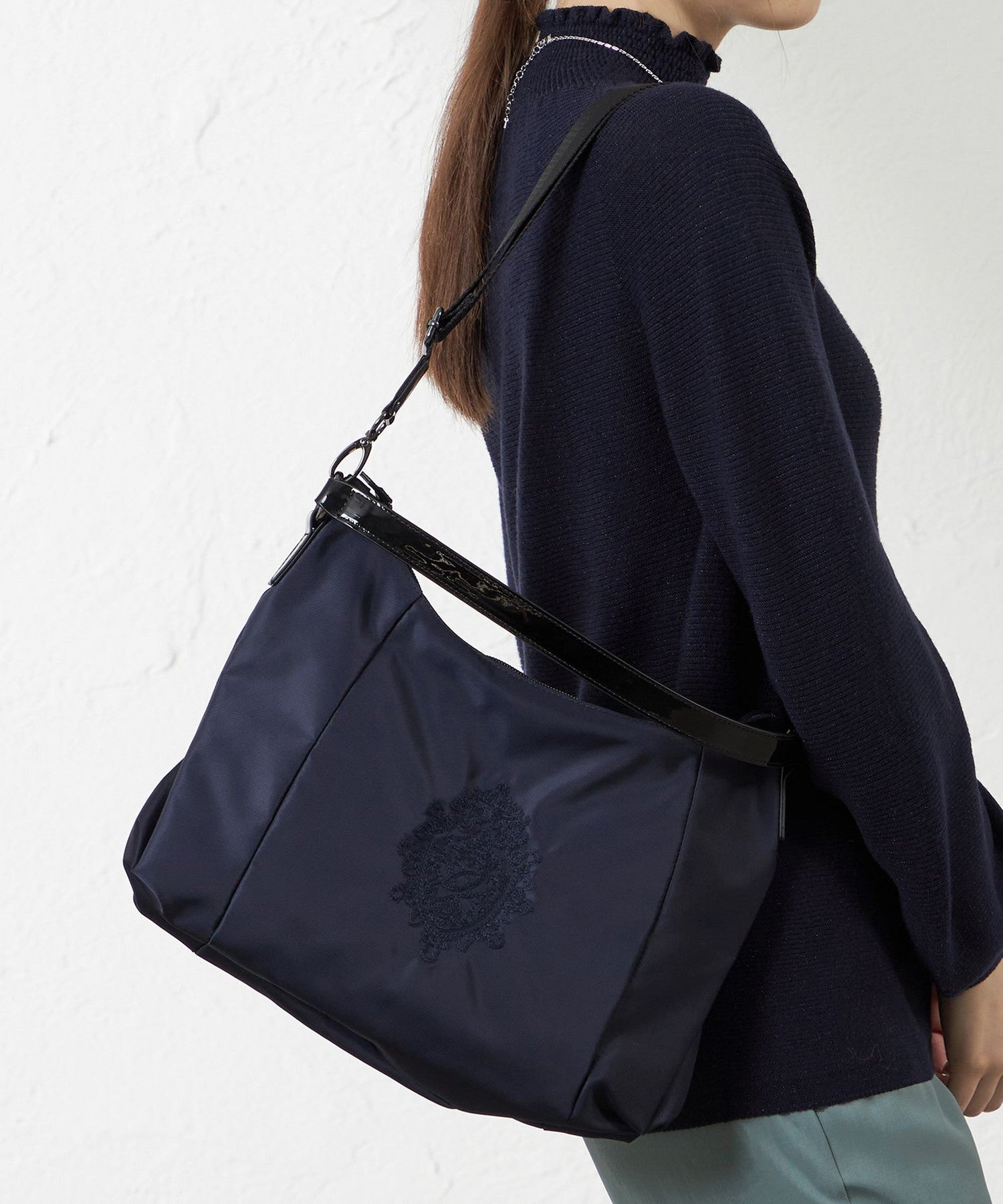 2231-V512250129__J,29,