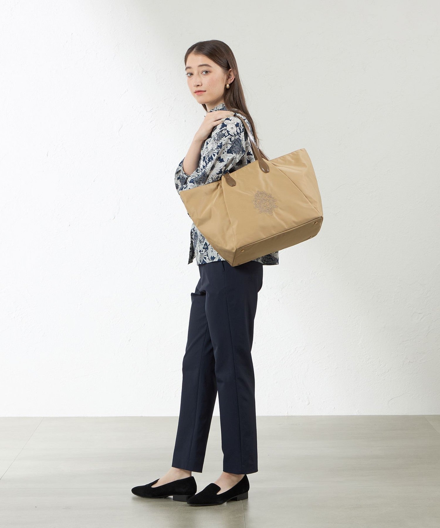 2231-V512562429__K,29,