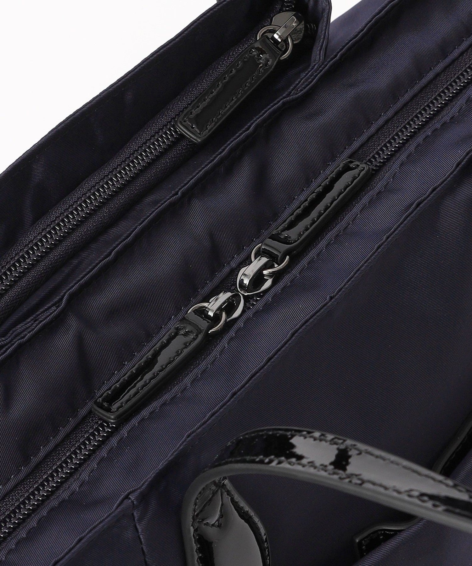 2231-V512562429__S,29,