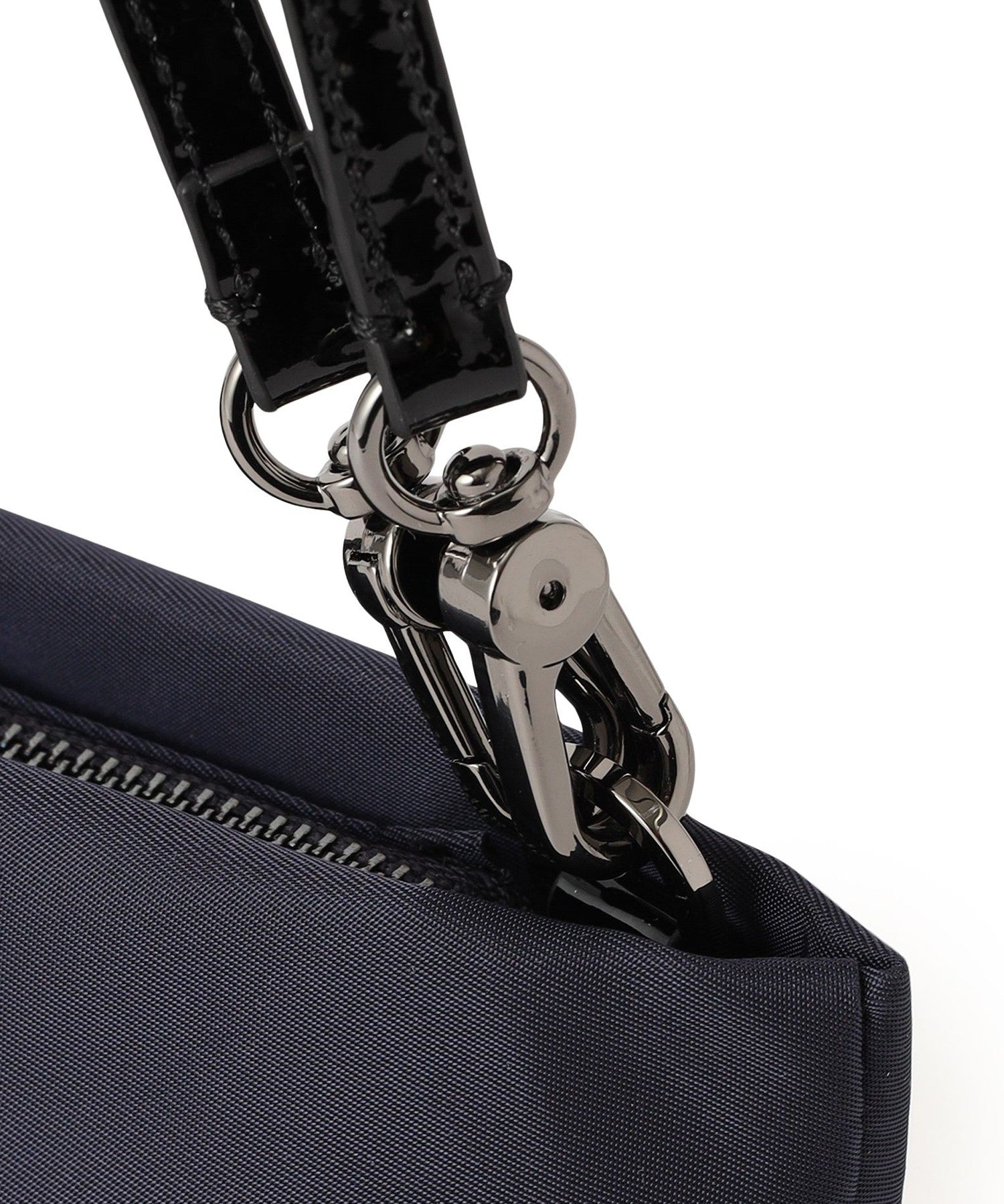 2231-V512662429__S,29,