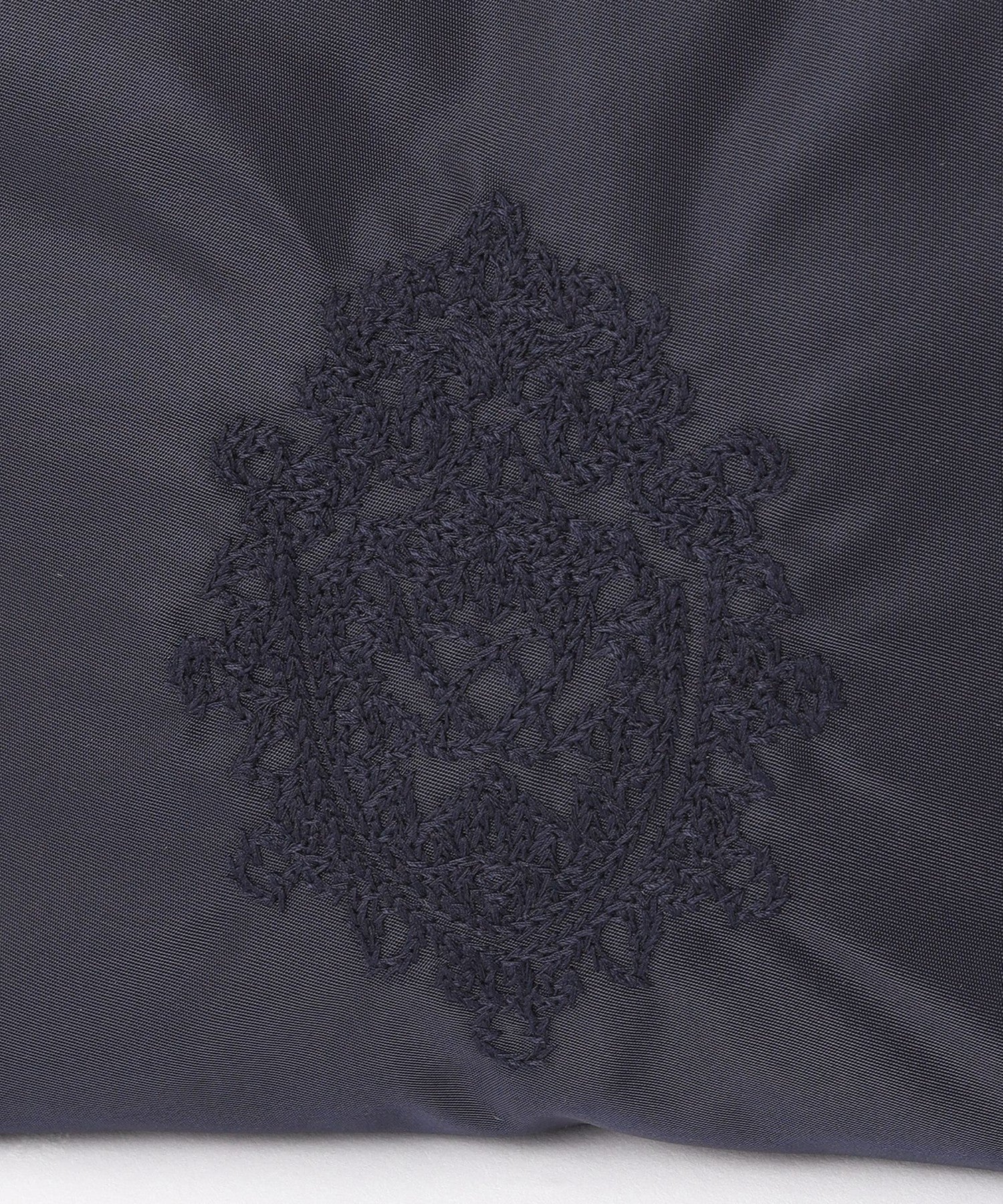 2231-V512662429__W,29,