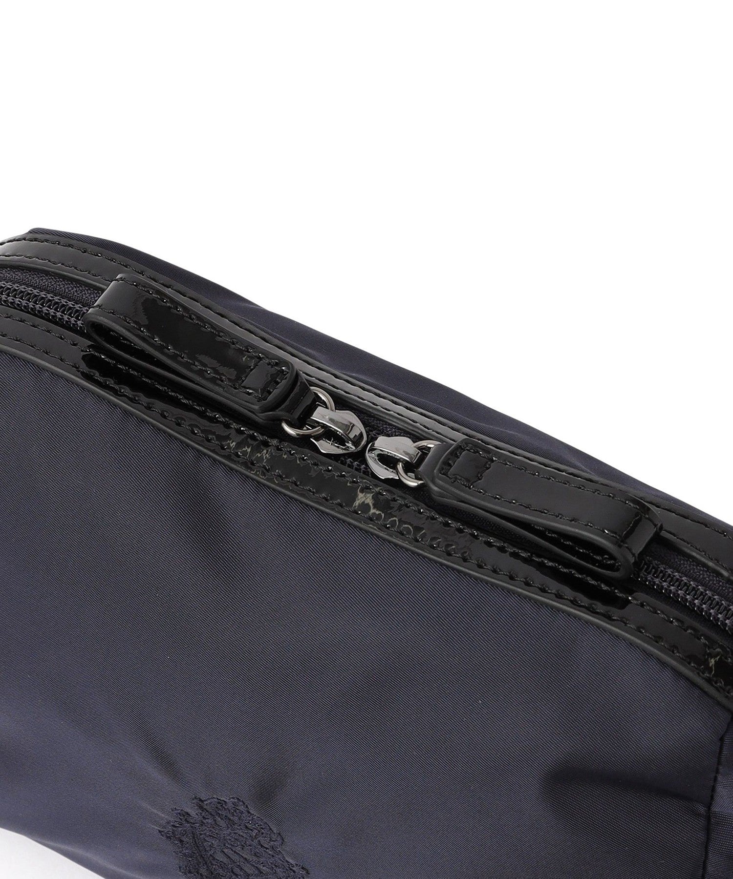 2231-V512762429__L,29,