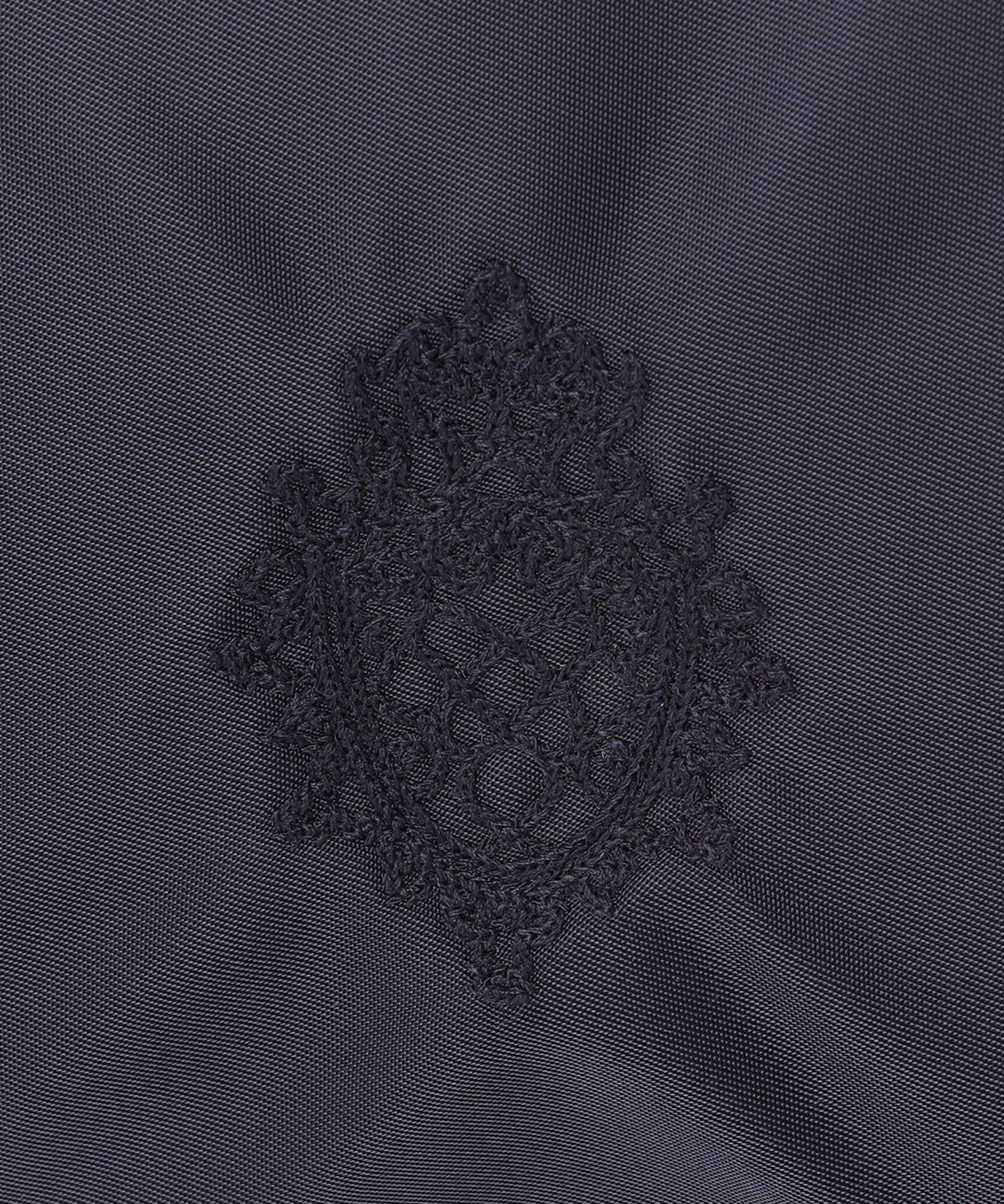 2231-V512762429__M,29,