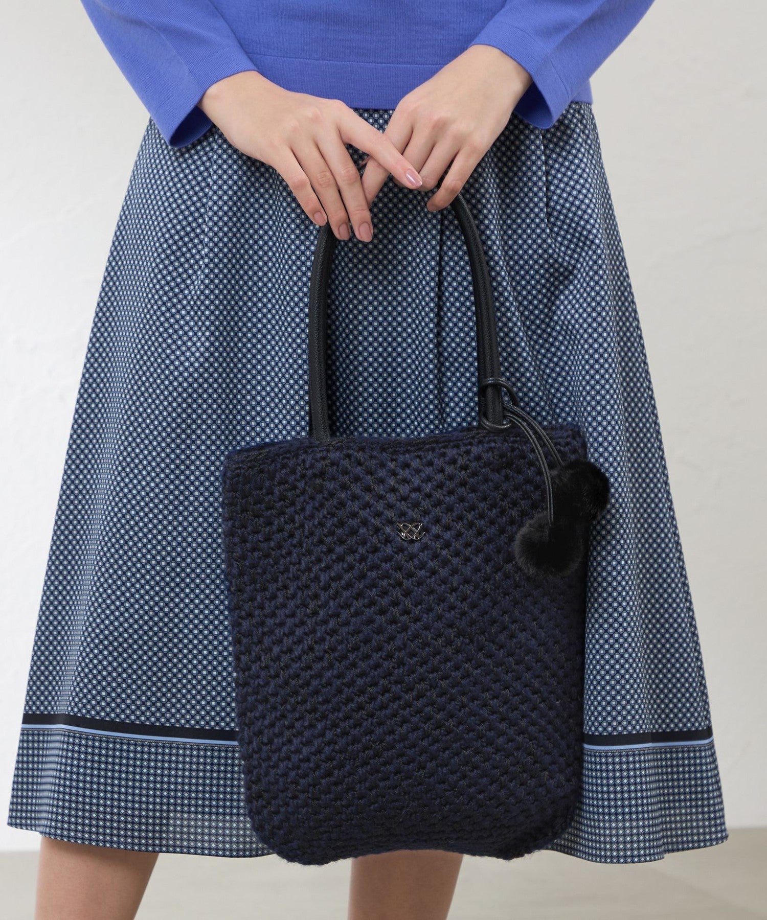 2231-V513863529__A,29,