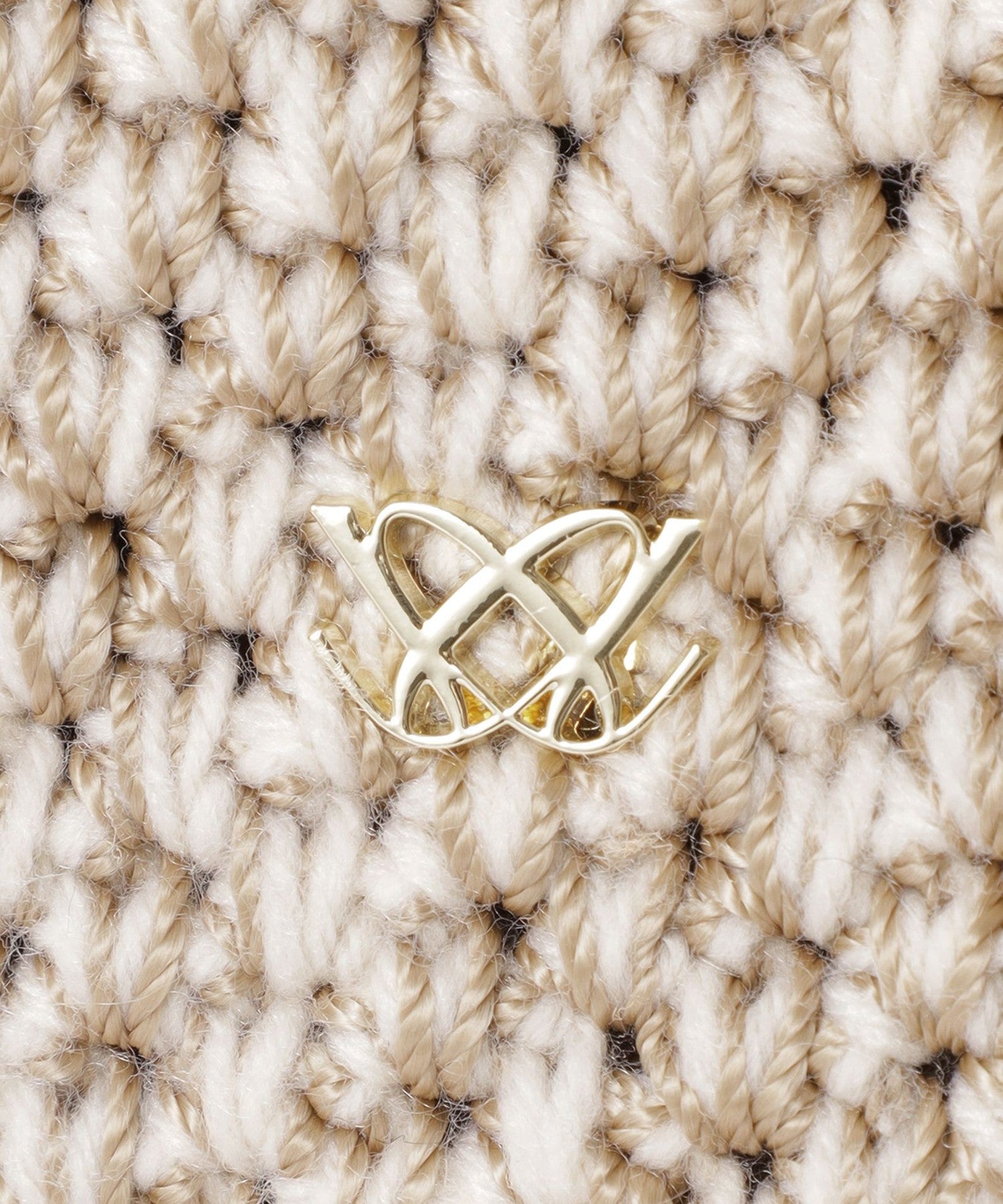 2231-V513863540__Q,40,