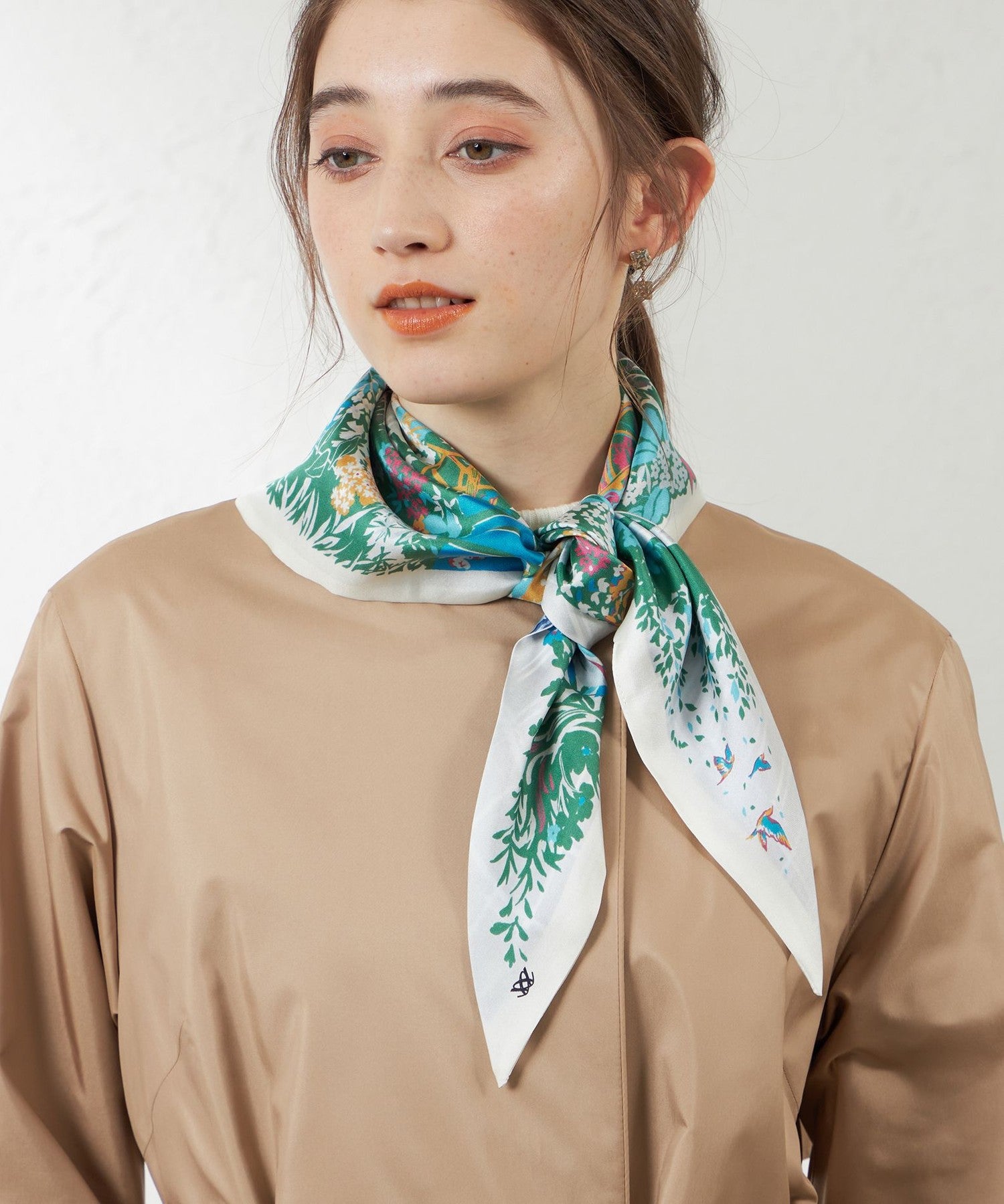 2231-V572650570__,70,