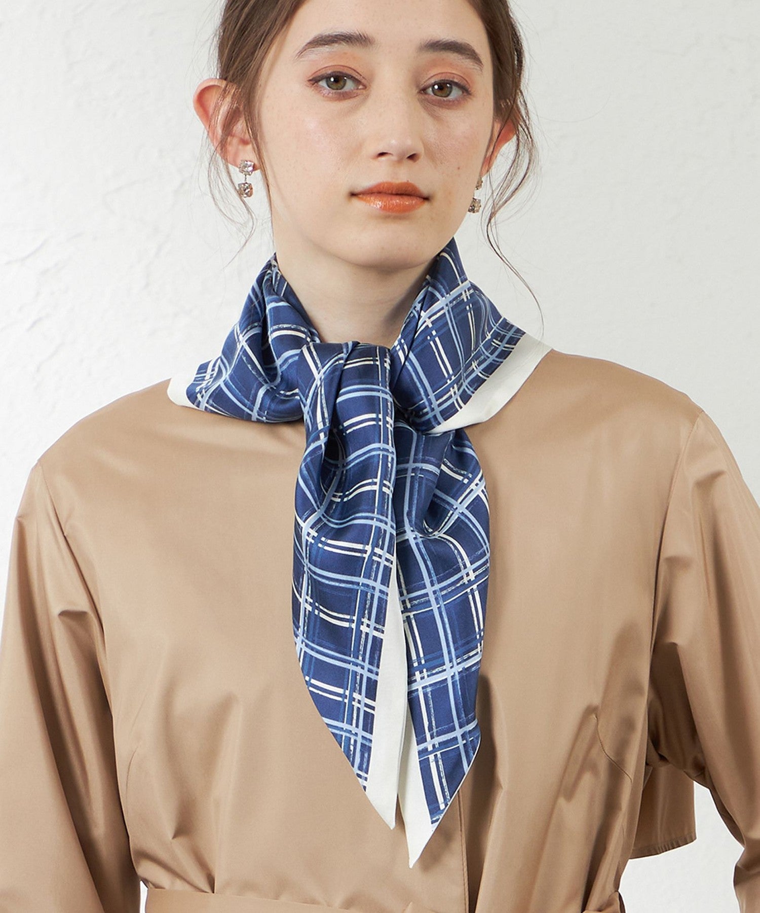 2231-V572650570__H,70,