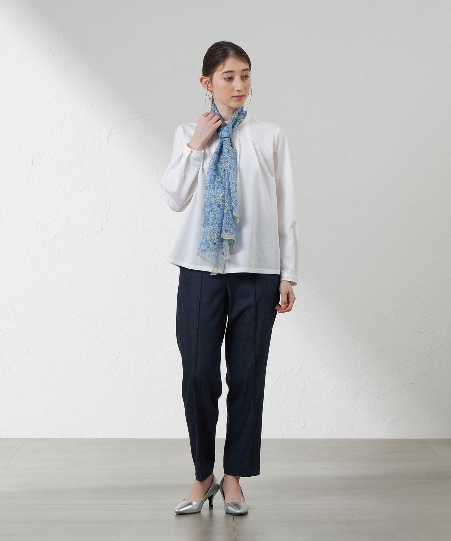 2231-V573251112__I,12,