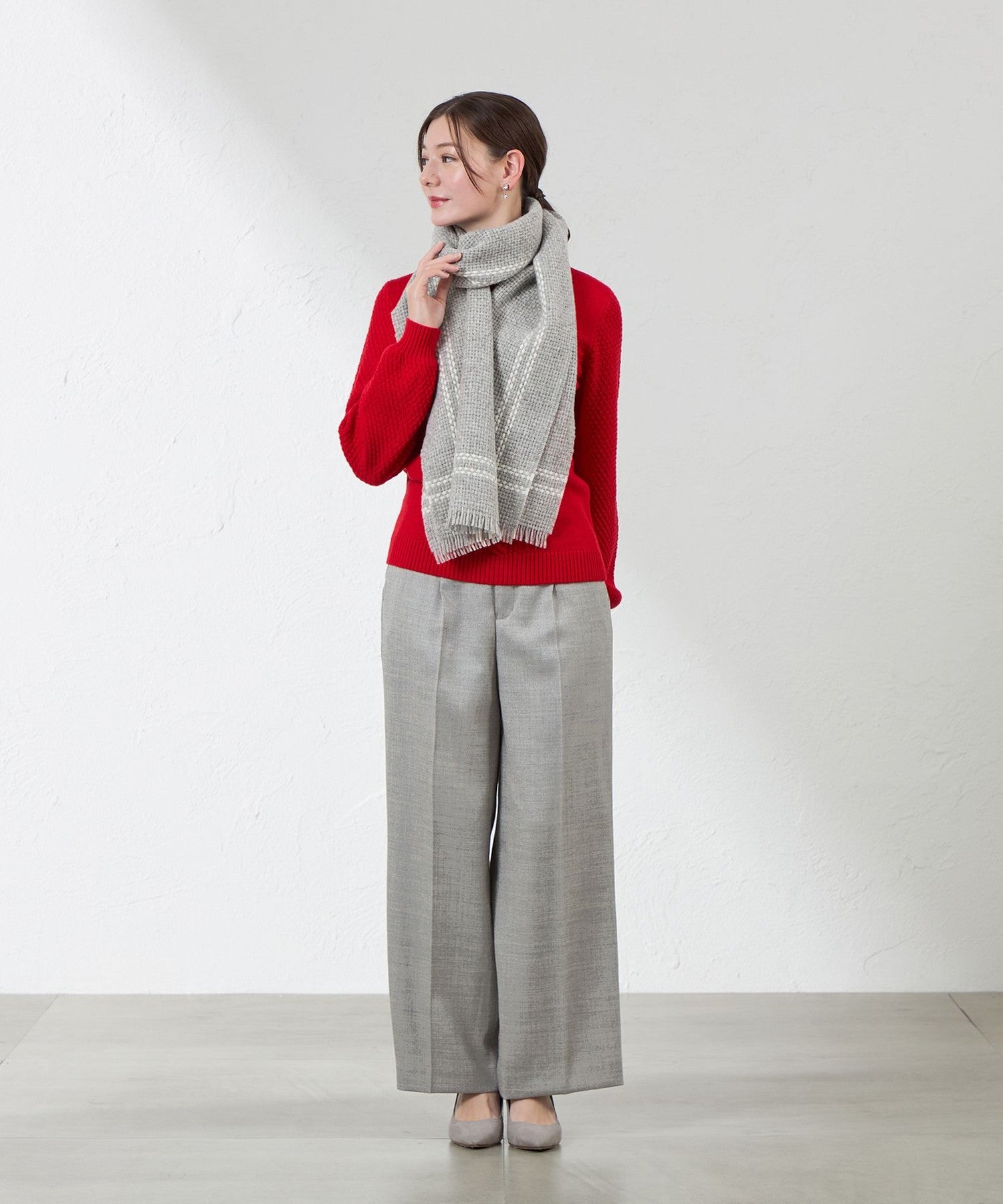 2231-V574564224__H,24,