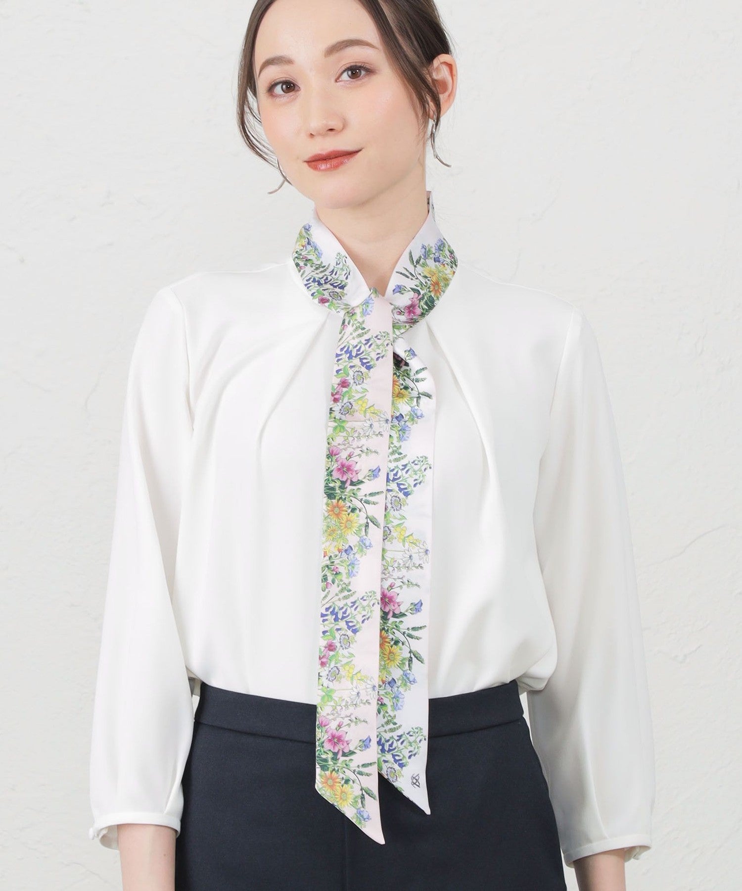 2231-V574730612__,12,