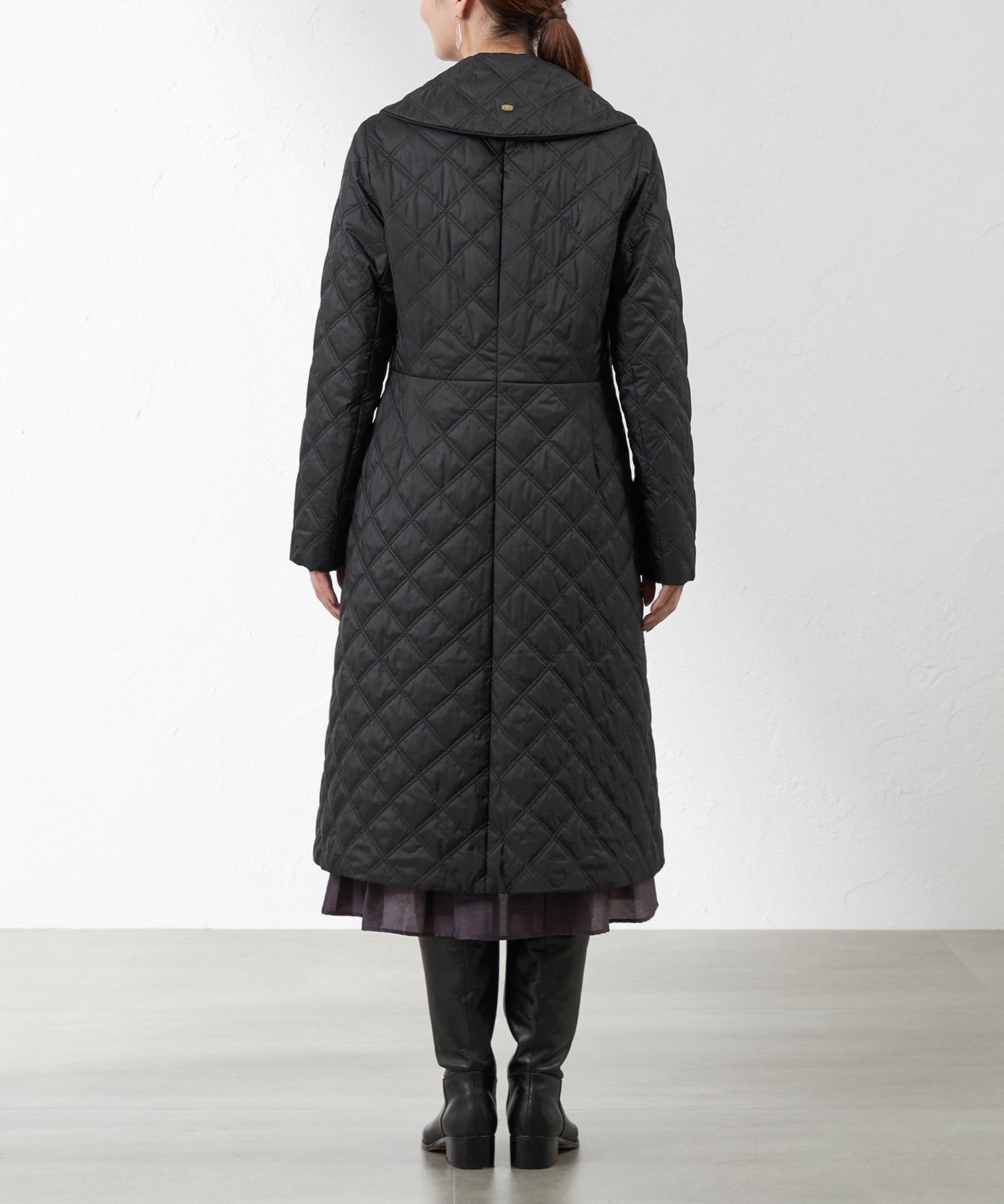 2231-V5A0344429__J,29,